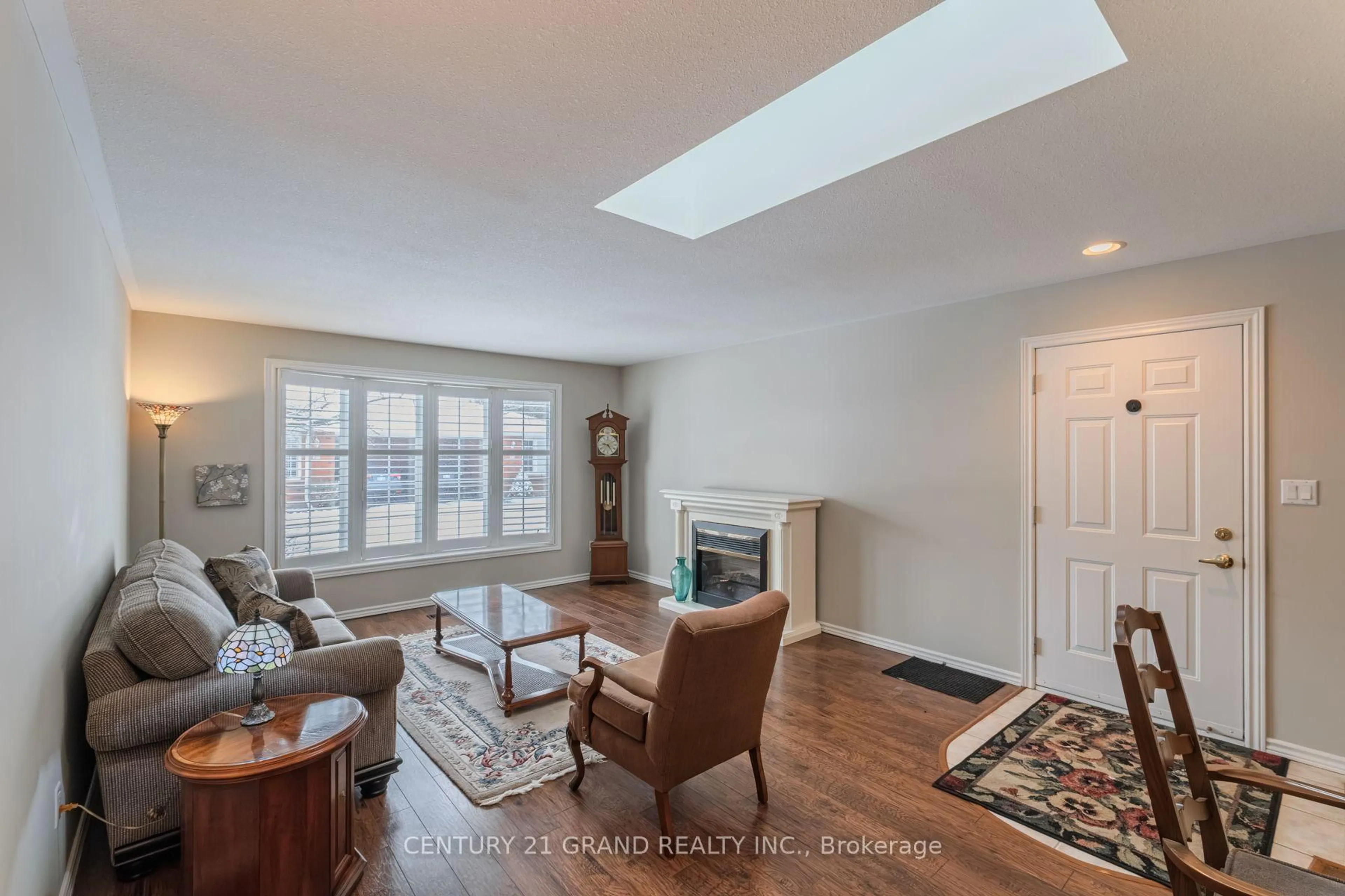 Living room with furniture, unknown for 229 Lynden Rd #14, Brantford Ontario N3R 8A7