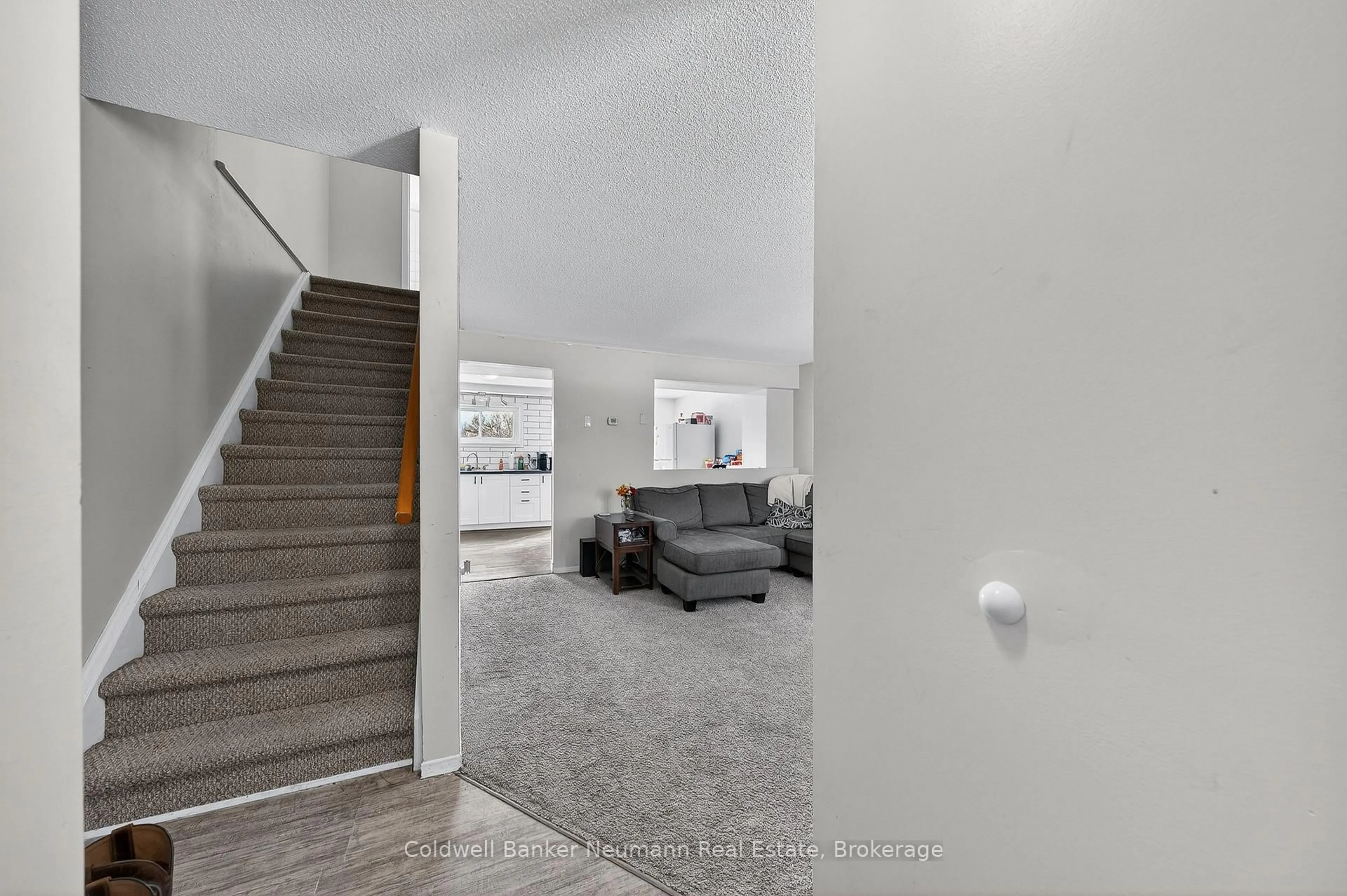 Unknown for 170 Ironwood Rd, Guelph Ontario N1G 3R4