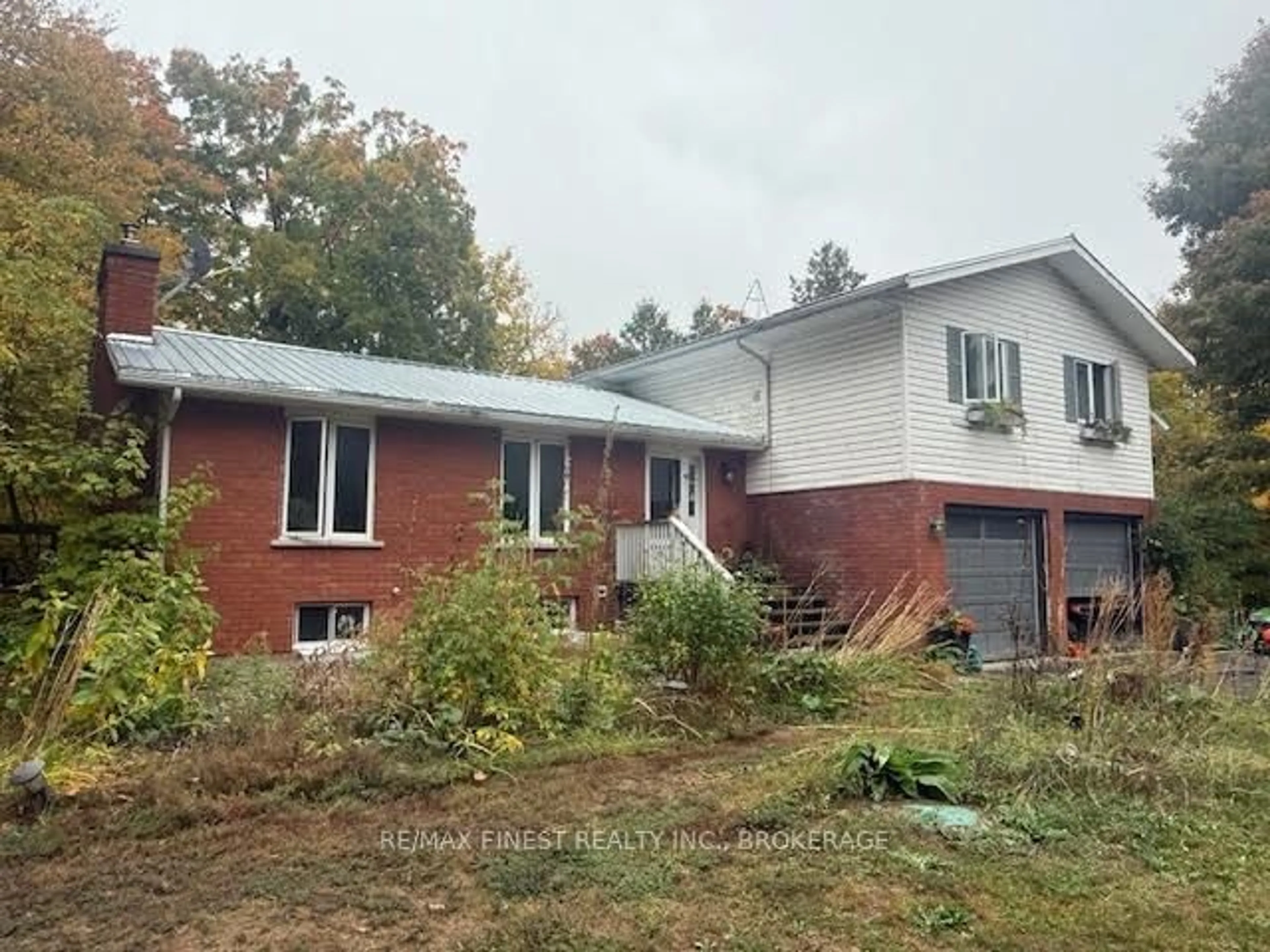 Home with brick exterior material, unknown for 4868 Battersea Rd, Bissett Creek Ontario K0H 2H0