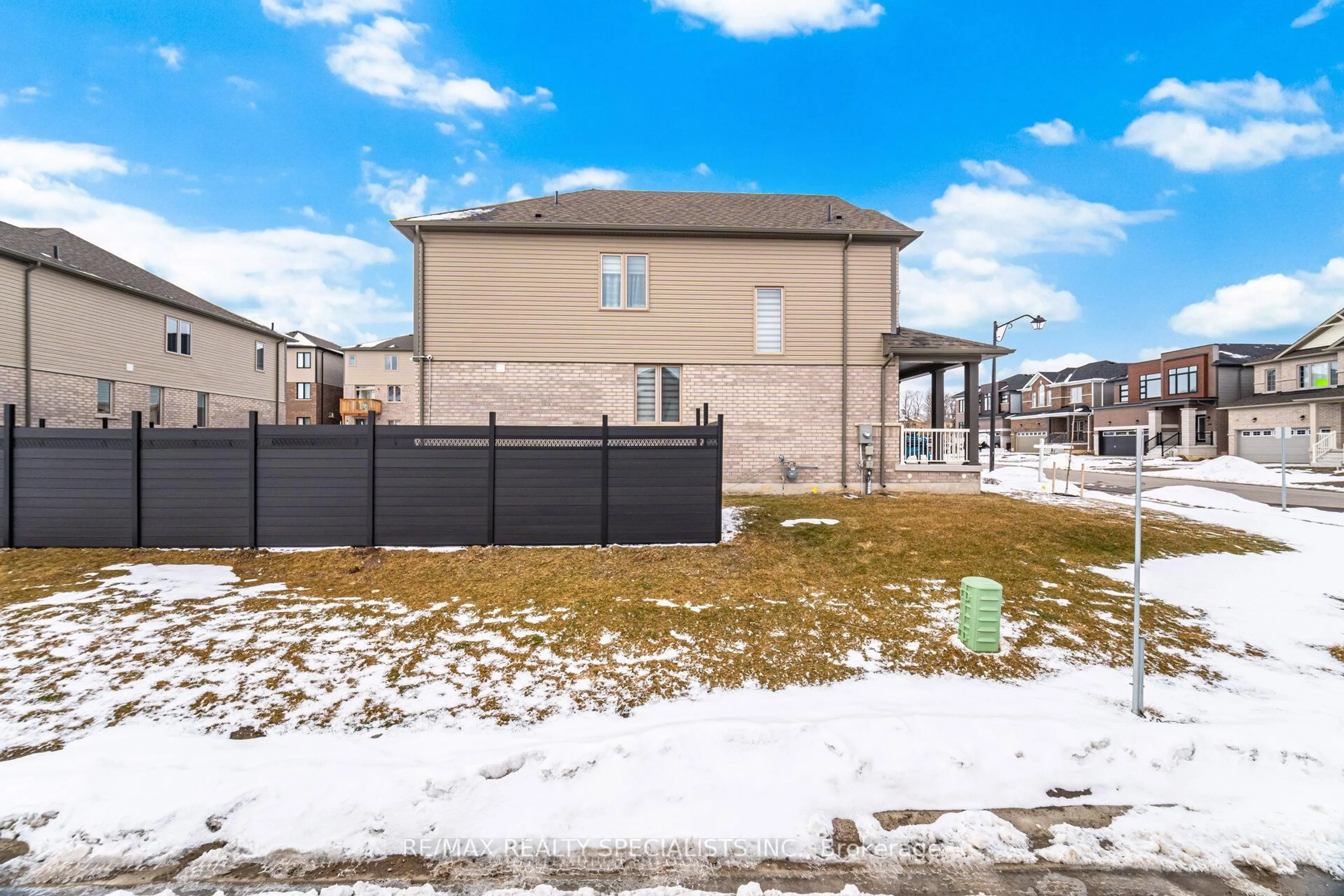 Unknown for 9 Gilham Way, Brant Ontario N3L 0M8