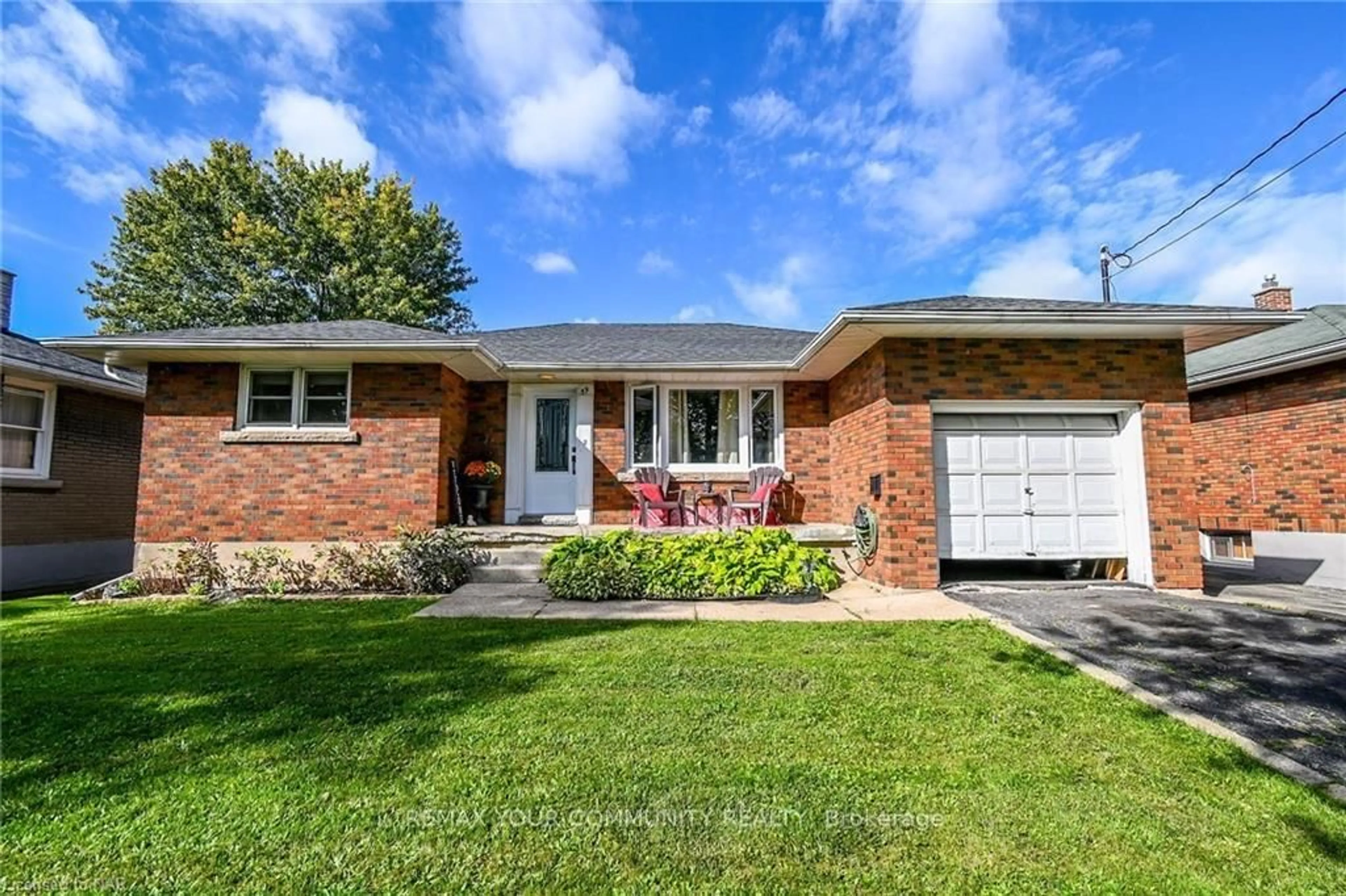 Home with brick exterior material, street for 59 Cameron Ave, Welland Ontario L3B 1J9