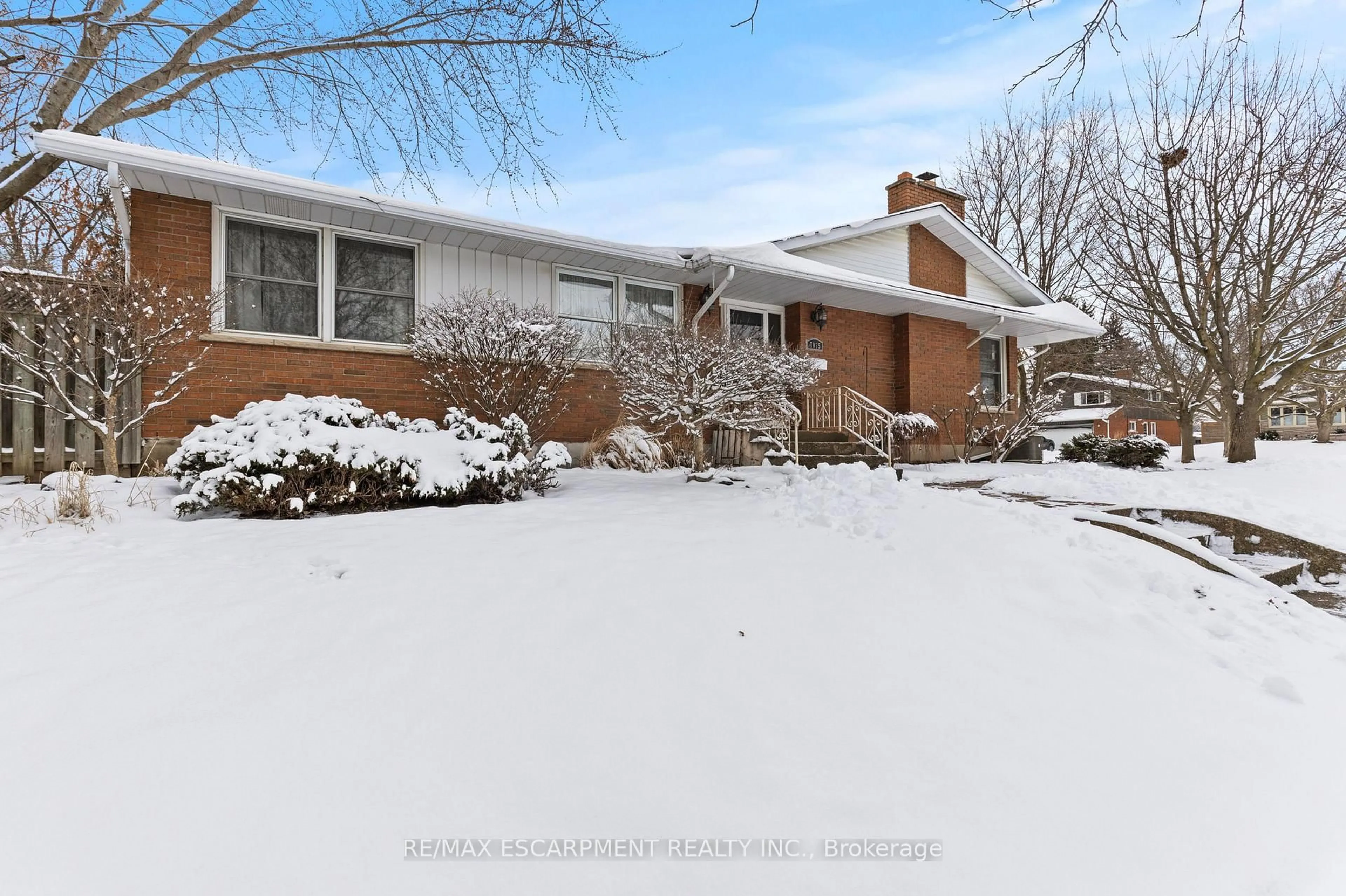 Unknown for 7075 Waterloo Dr, Niagara Falls Ontario L2J 1E3