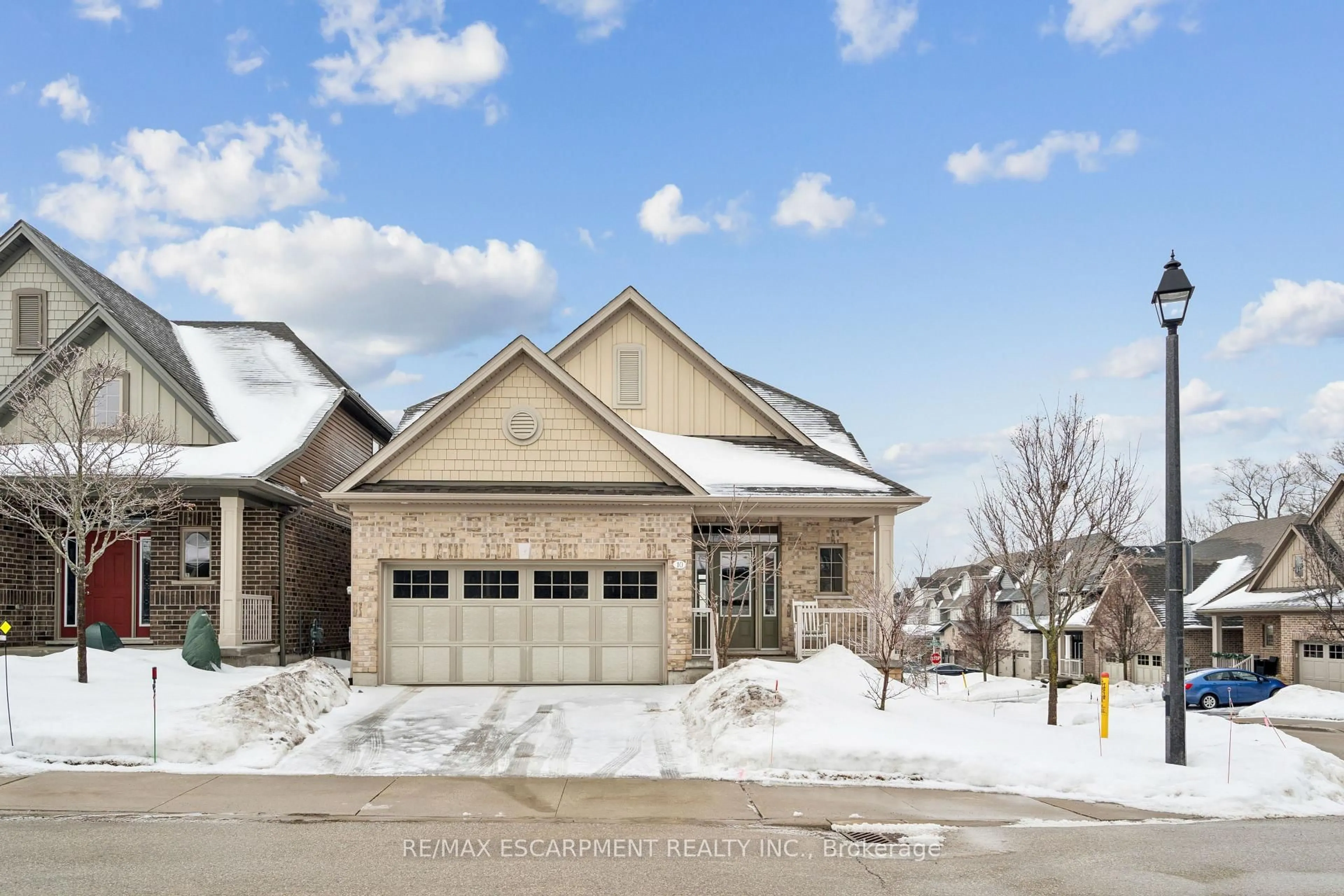 Home with brick exterior material, street for 10 Chestnut Dr, Guelph/Eramosa Ontario N0B 2K0