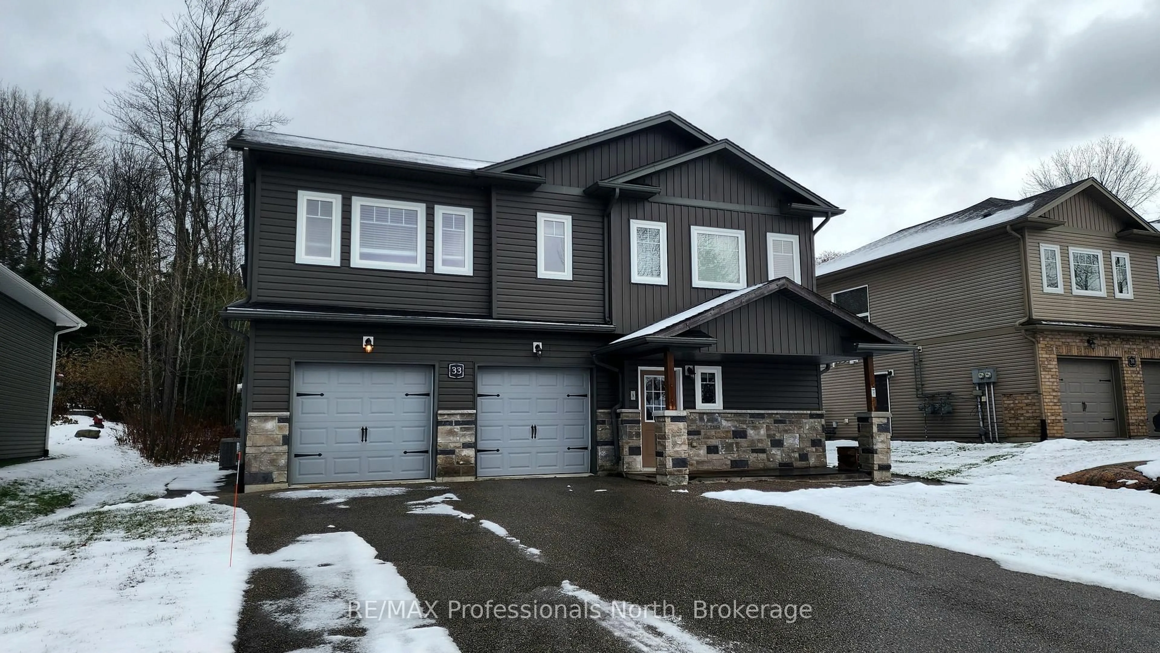 Unknown for 33 Goodwin Dr, Huntsville Ontario P1H 2R3