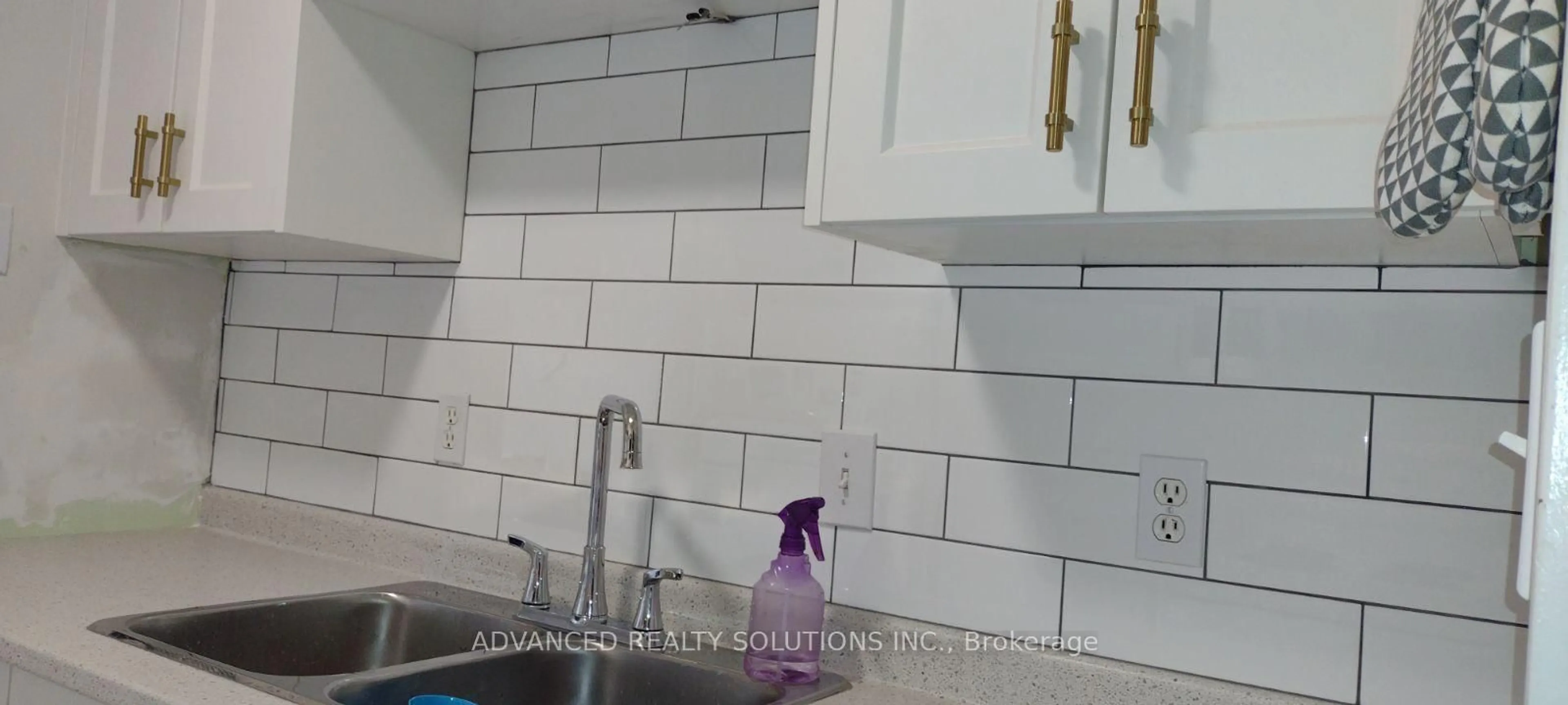 Unknown for 42 Parkview Hts, Aylmer Ontario N5H 2J8