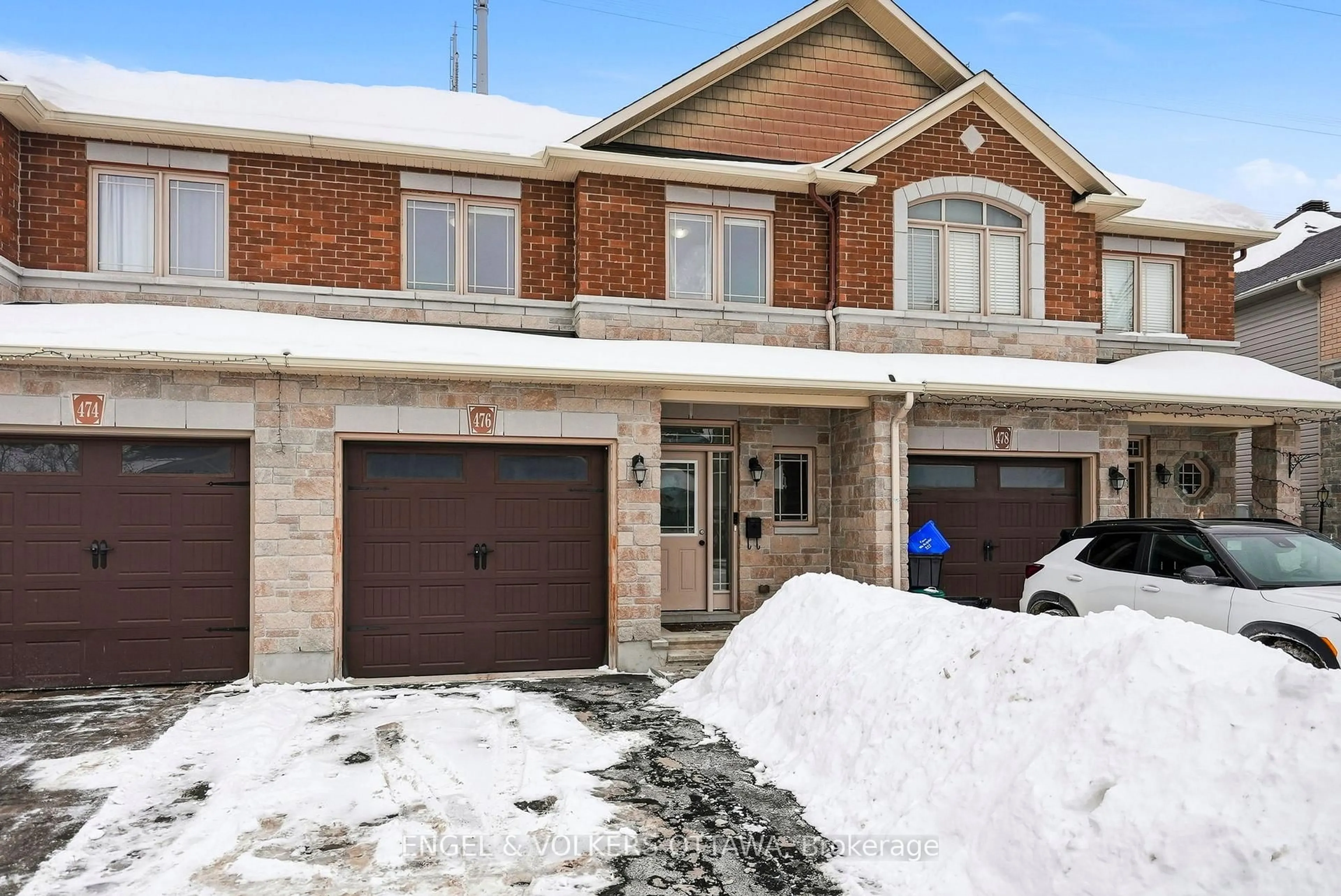 Home with brick exterior material, street for 476 Barrick Hill Rd, Ottawa Ontario K2M 0H8