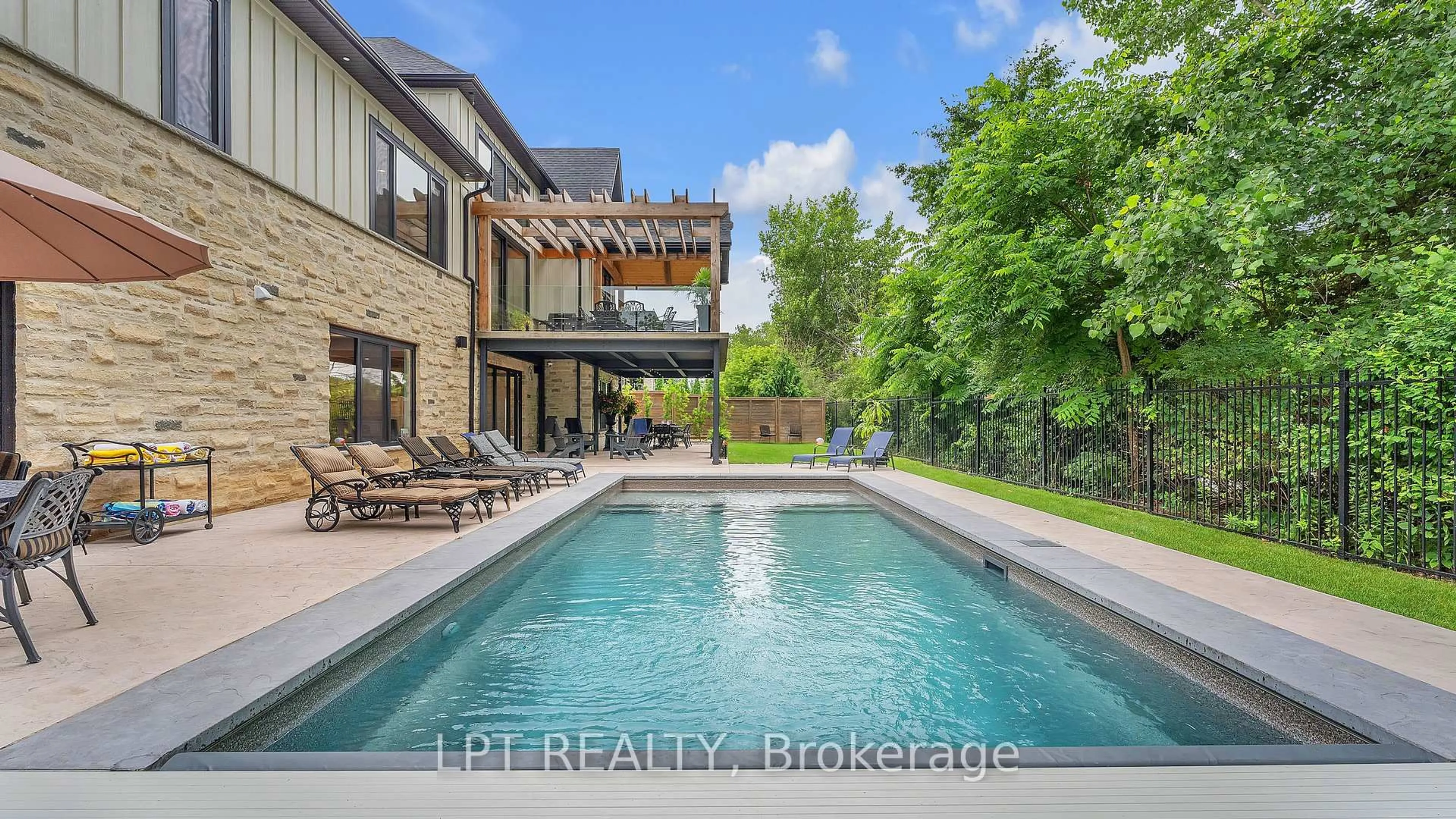 Pool for 9861 Glendon Dr #253, Middlesex Centre Ontario N0L 1R0