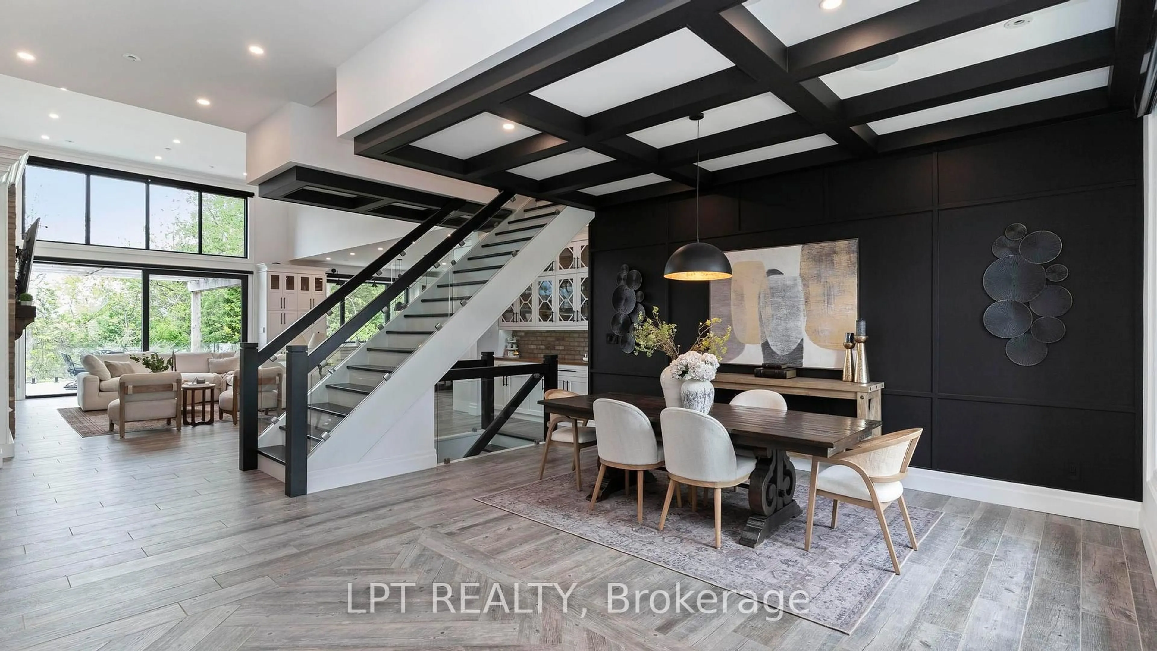 Indoor entryway for 9861 Glendon Dr #253, Middlesex Centre Ontario N0L 1R0