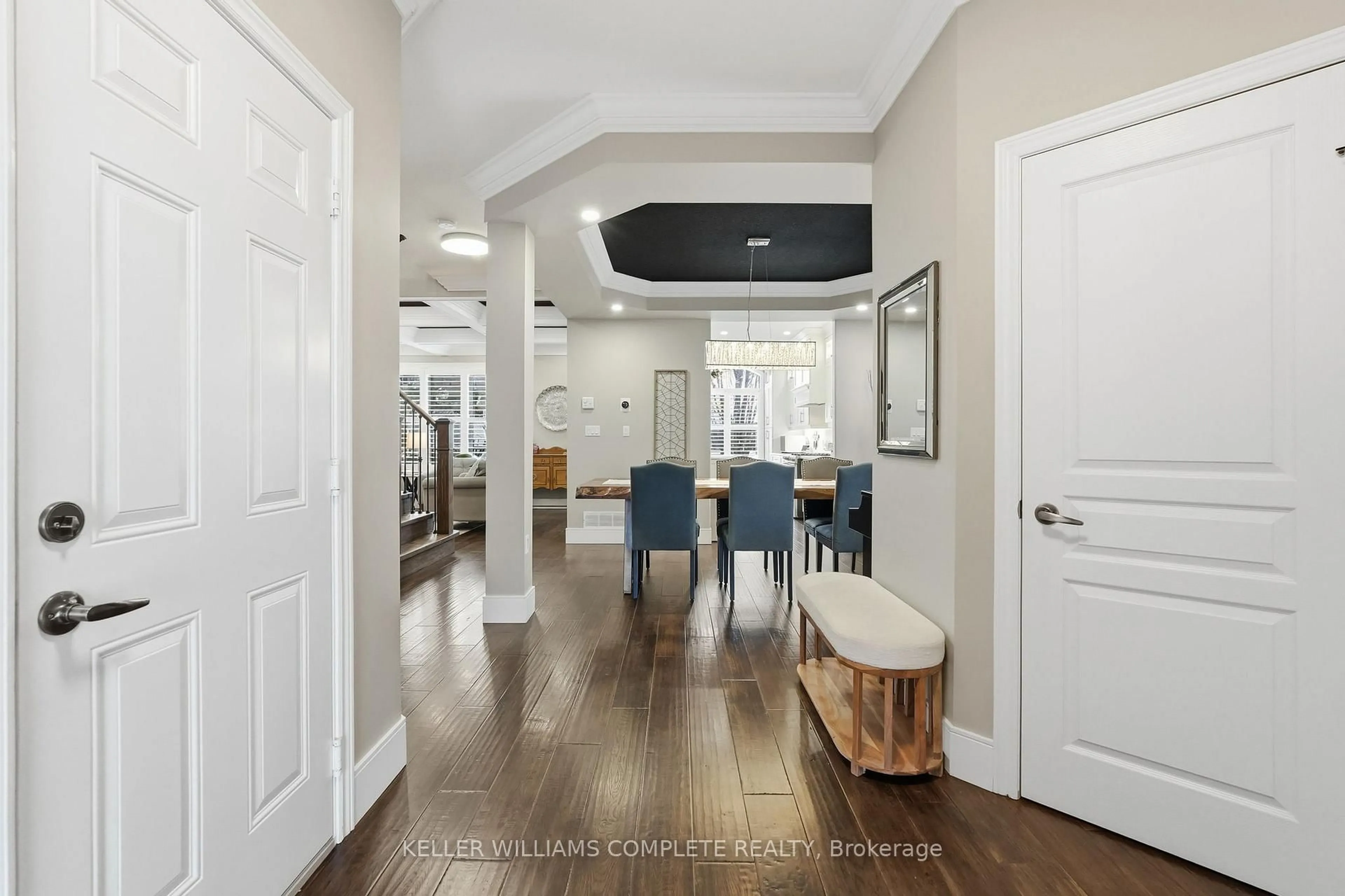 Indoor entryway for 163 Garinger Cres, Hamilton Ontario L0R 1C0