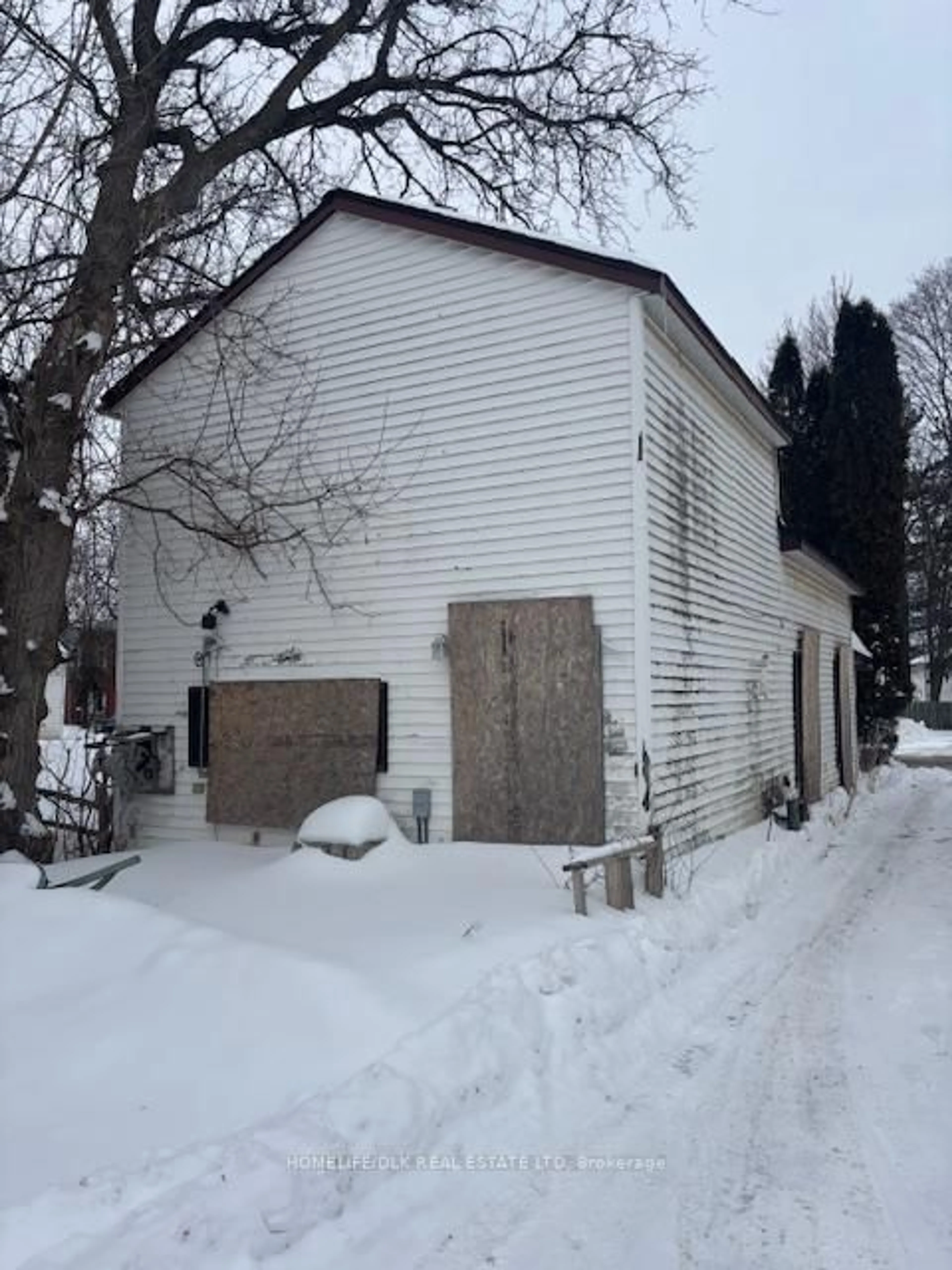 Shed for 25 Montague St, Smiths Falls Ontario K7A 2M2