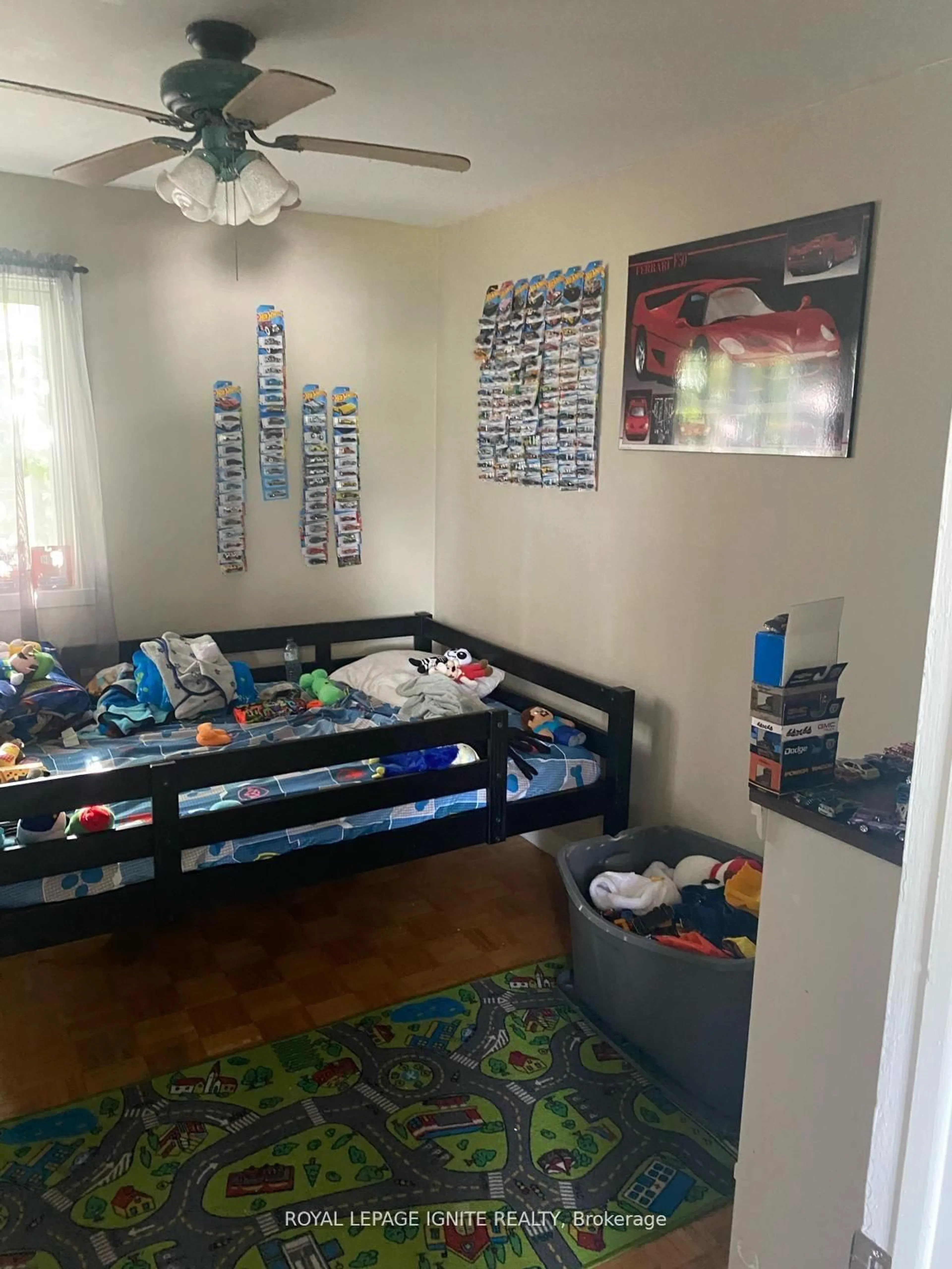 A pic of a room for 812 Chelsea Cres, Cornwall Ontario K6H 6Y4