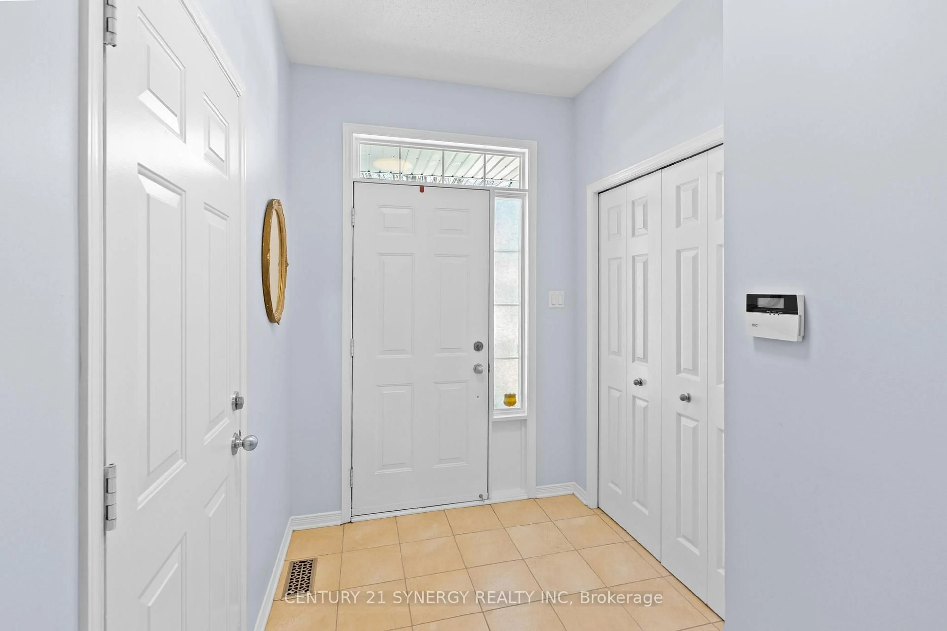Indoor entryway for 437 Claridge Dr, Ottawa Ontario K2J 5J2