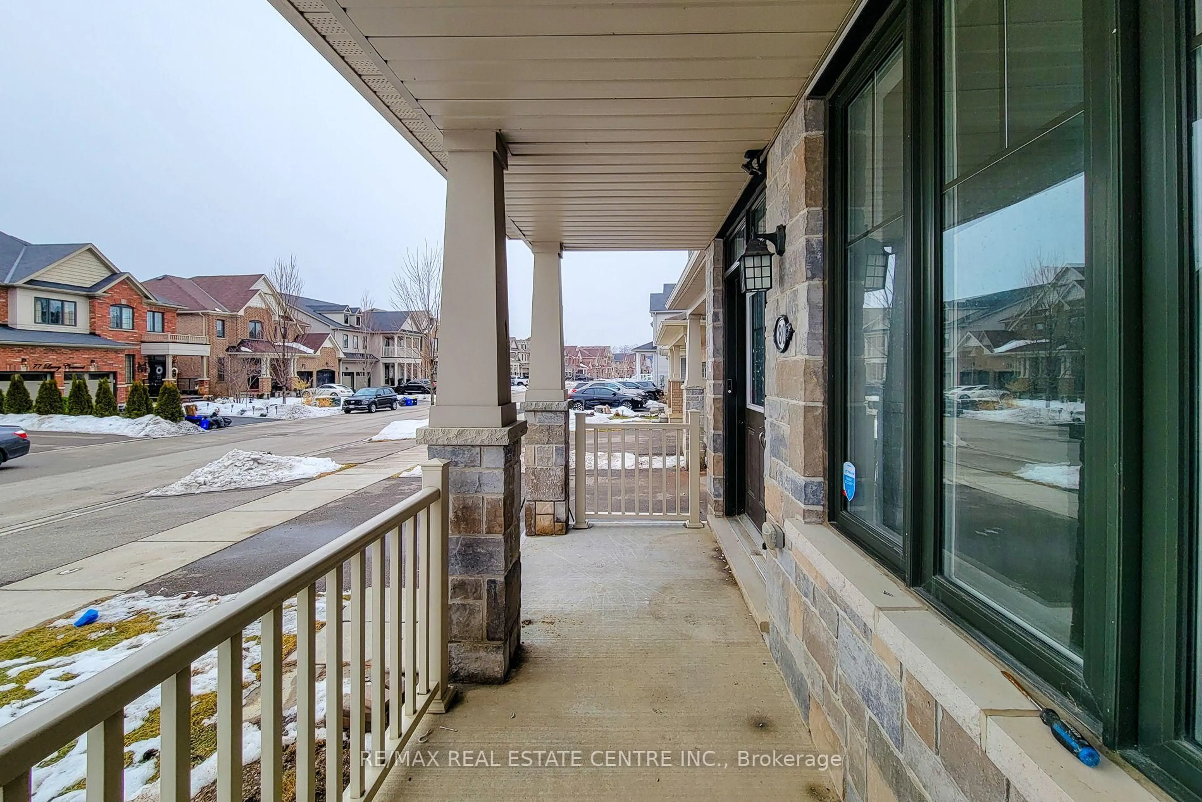 Patio, street for 80 Larry Cres, Haldimand Ontario N3W 0B2