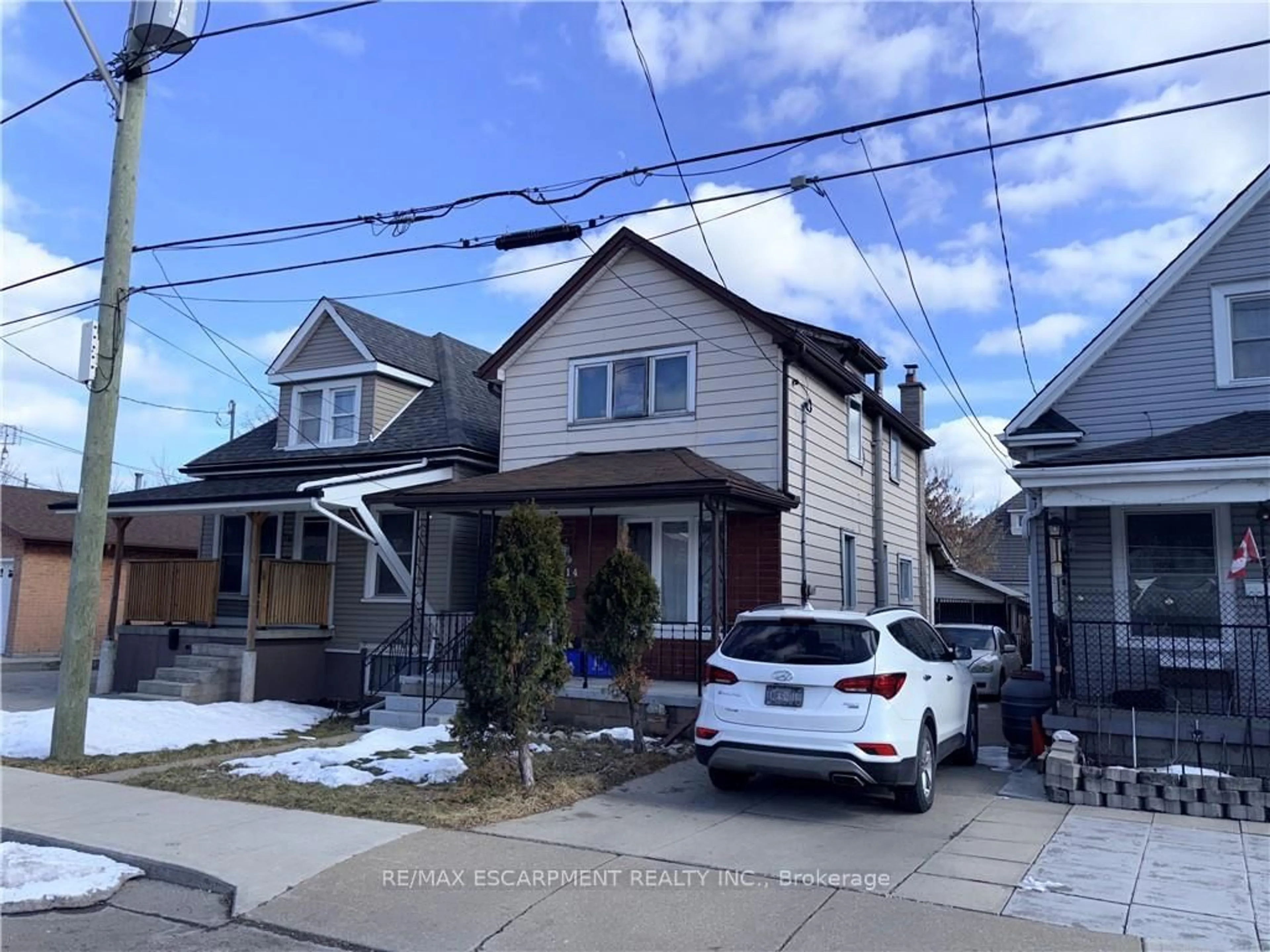 Unknown for 14 Carlisle St, Hamilton Ontario L8H 4C3