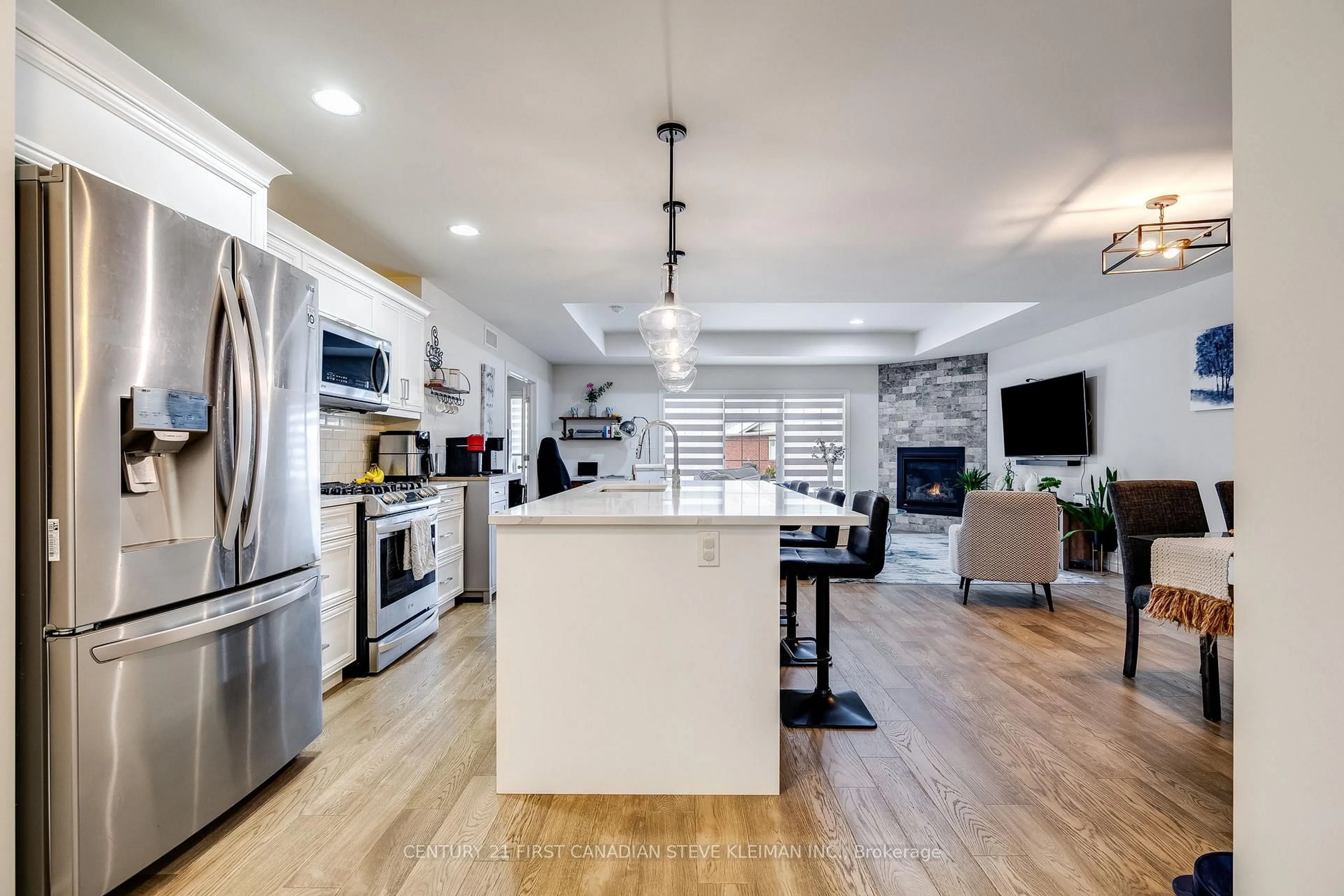 Open concept kitchen, unknown for 1091 Copeland Ave, Windsor Ontario N8P 0C3