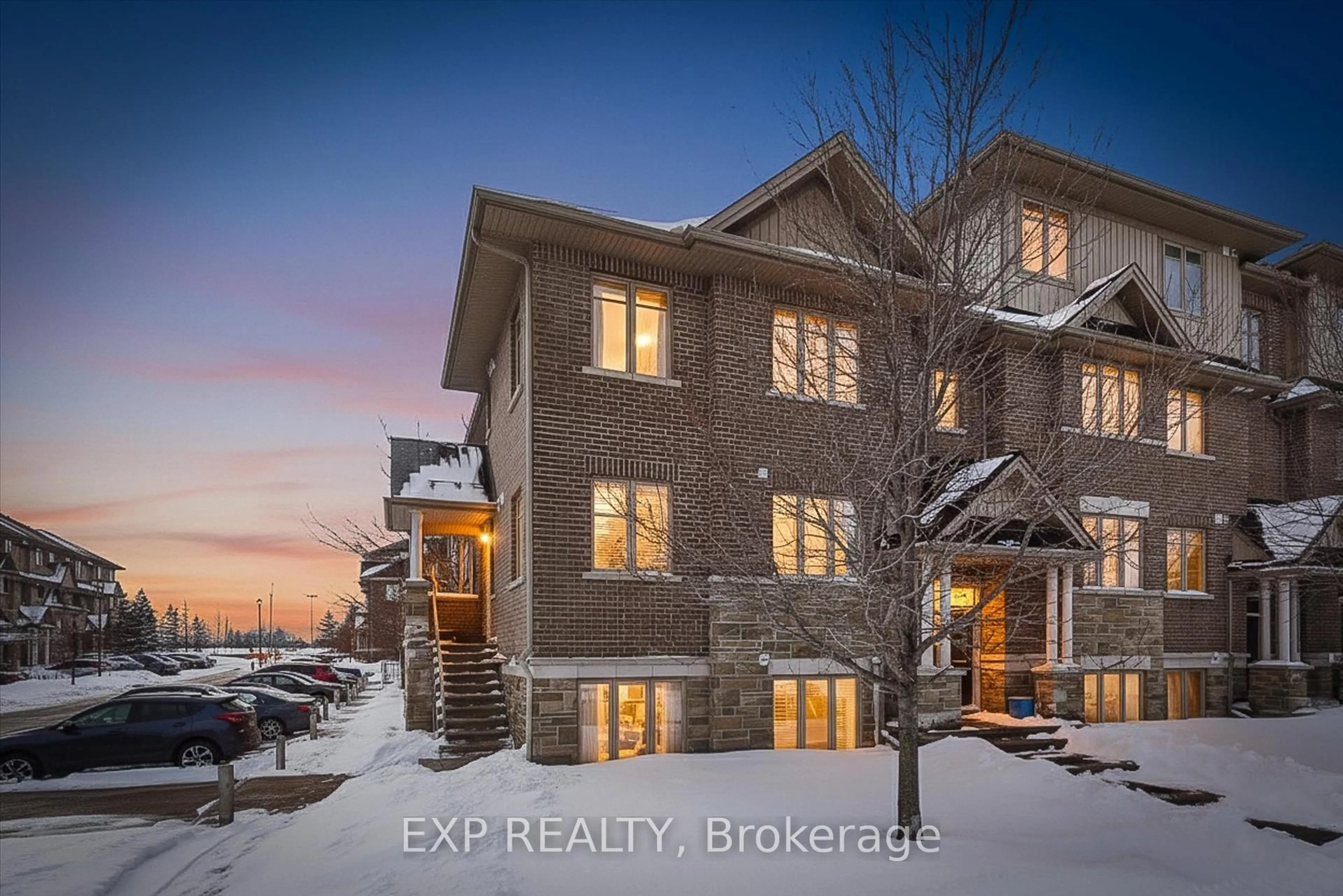 A pic from outside/outdoor area/front of a property/back of a property/a pic from drone, building for 194 Hornchurch Lane #5, Ottawa Ontario K2J 2T3