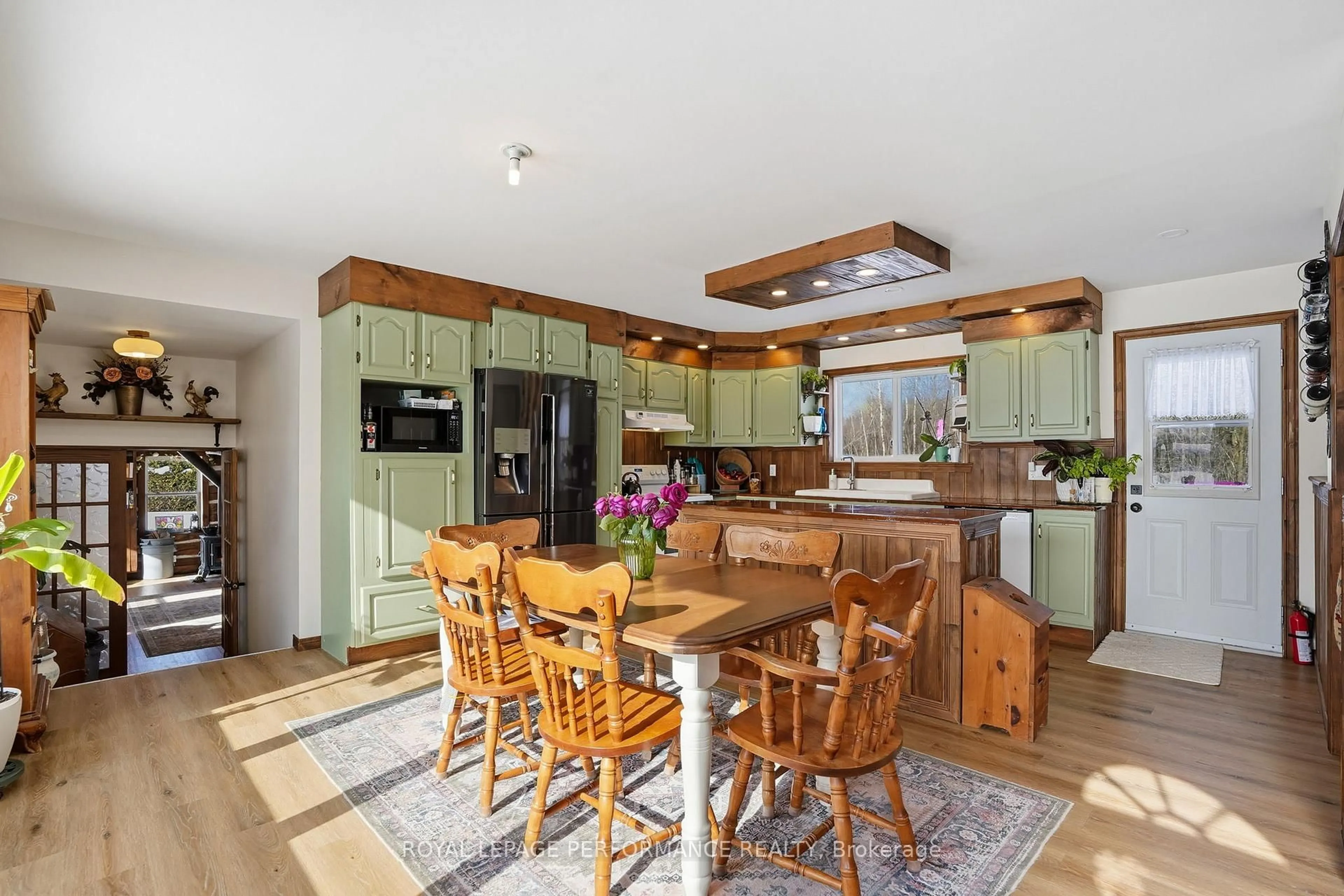 Open concept kitchen, unknown for 389 Concession 7 Rd, Alfred and Plantagenet Ontario K0B 1A0