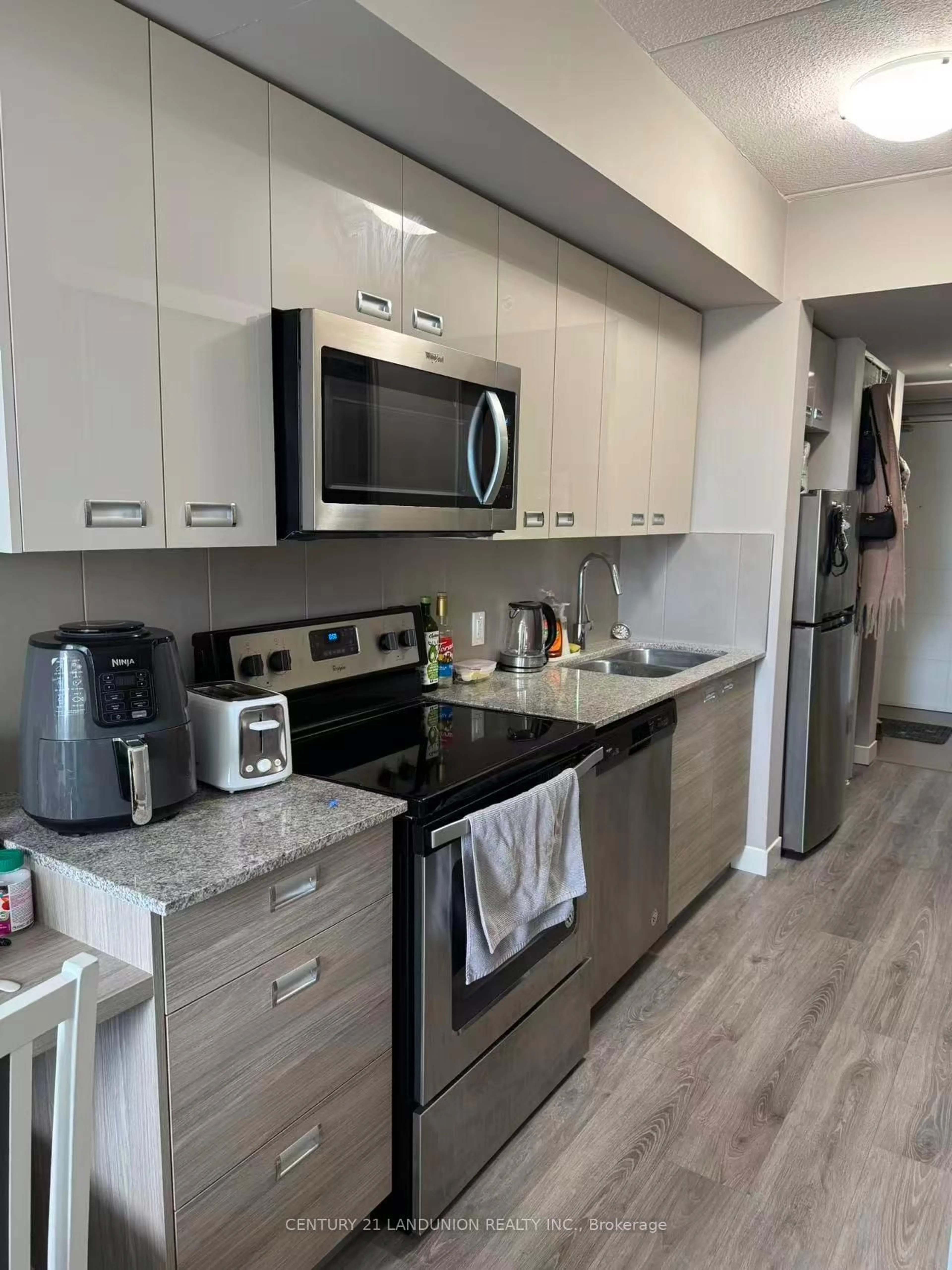 Unknown for 308 Lester St #225, Waterloo Ontario N2L 0H9