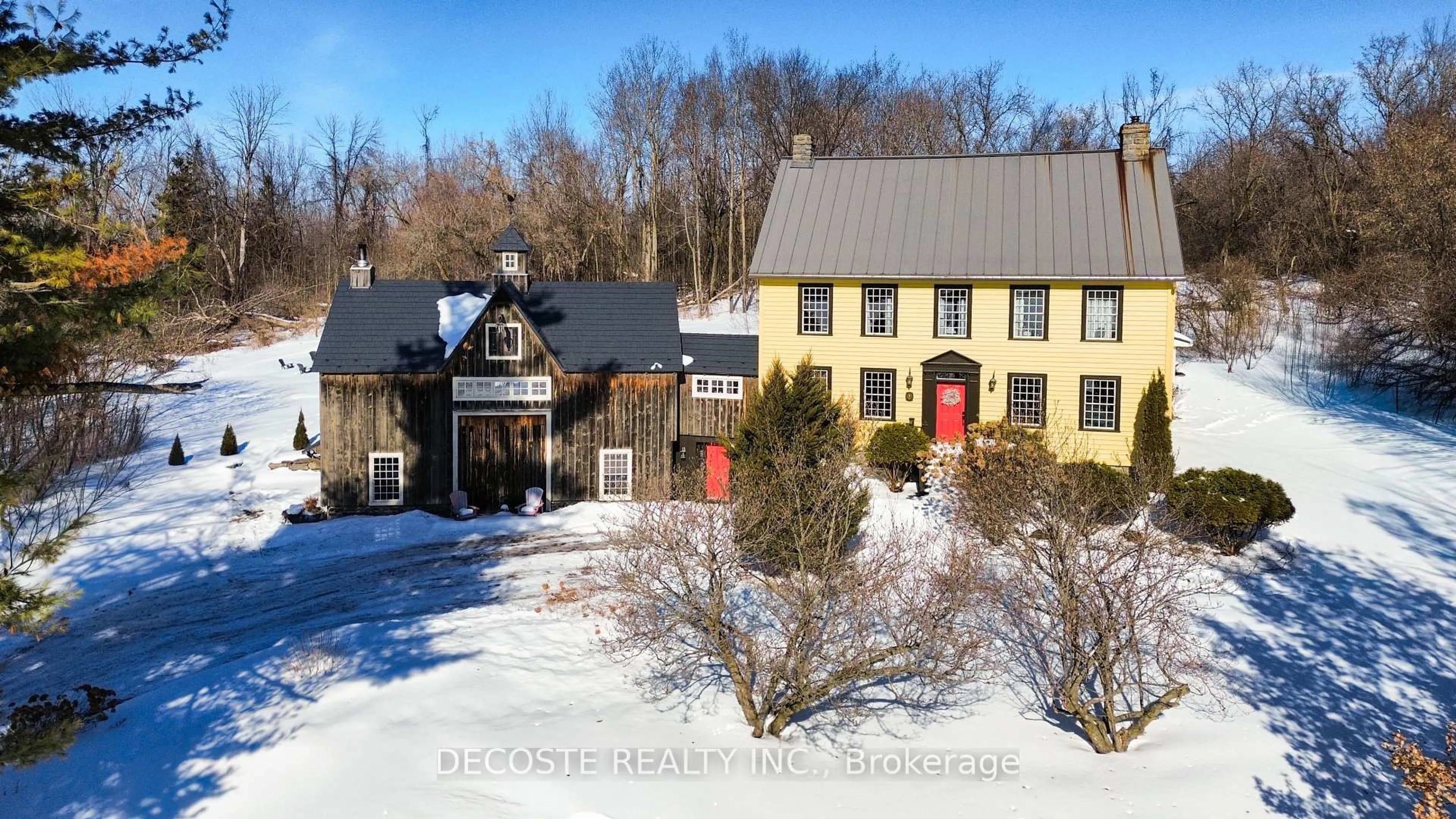 A pic from outside/outdoor area/front of a property/back of a property/a pic from drone, building for 21831 Conc 2 Rd, South Glengarry Ontario K0C 1E0