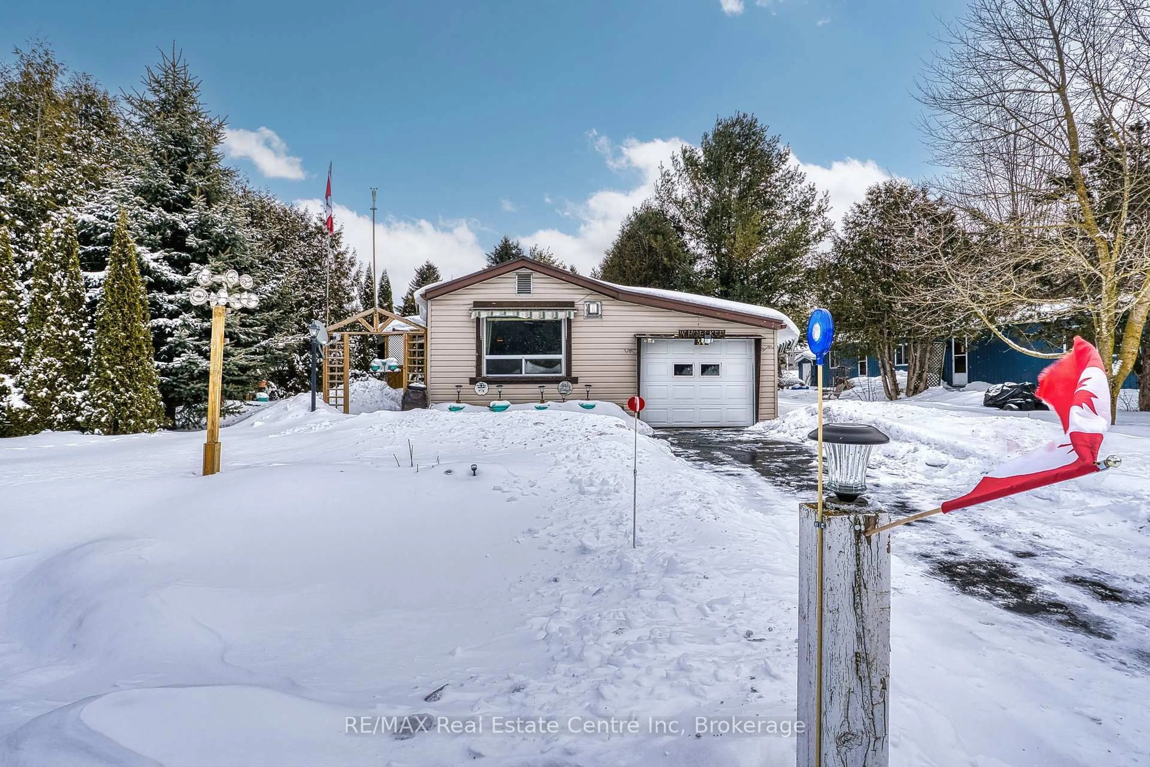 Unknown for 54 First Ave, Wellington North Ontario N0G 1A0