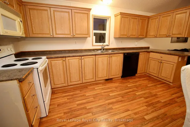 6 Olympia Ave, Puslinch 5