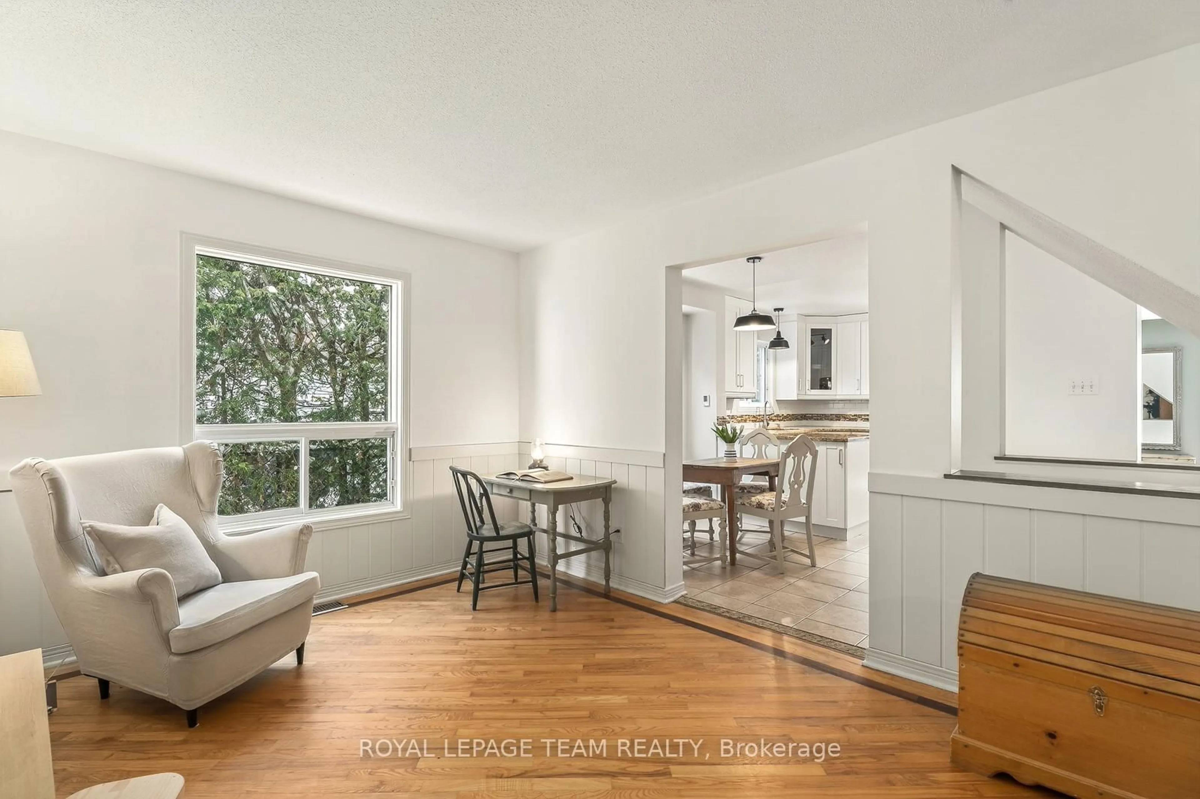 A pic of a room for 77 Armagh Way, Ottawa Ontario K2J 4C1