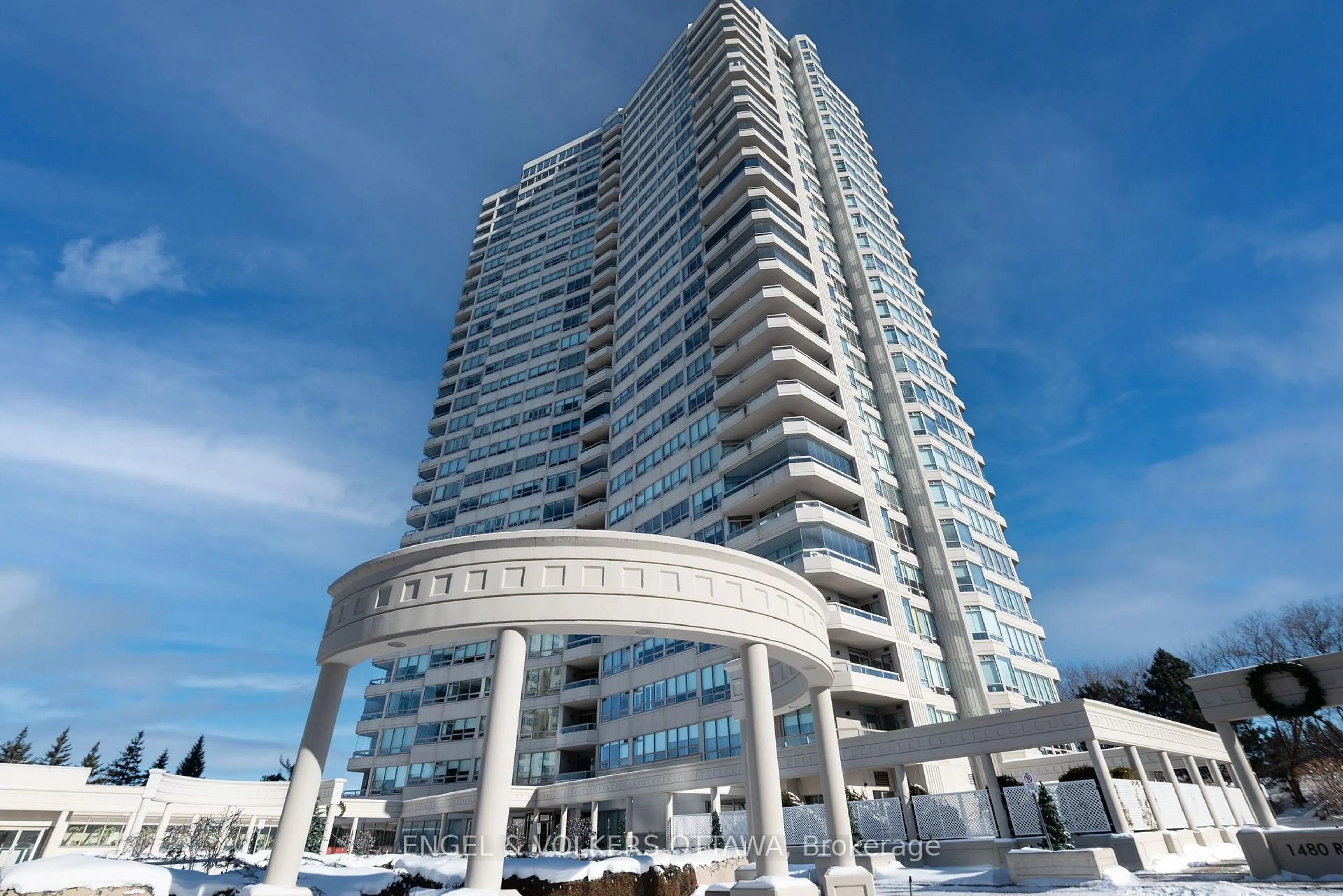 Indoor foyer for 1480 Riverside Dr #2306, Ottawa Ontario K1G 5H2