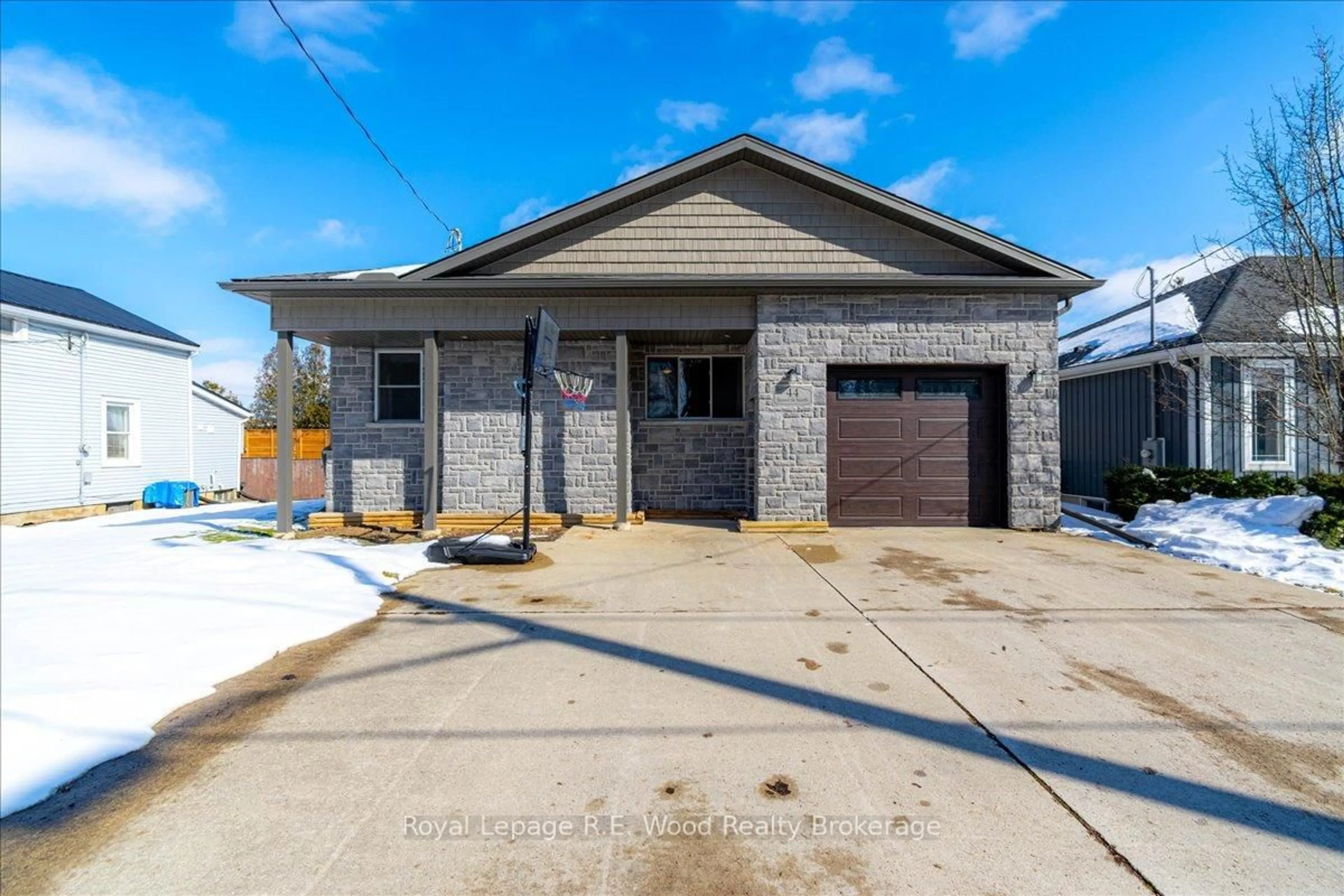 Home with brick exterior material, street for 44 Stover St, Norwich Ontario N0J 1P0