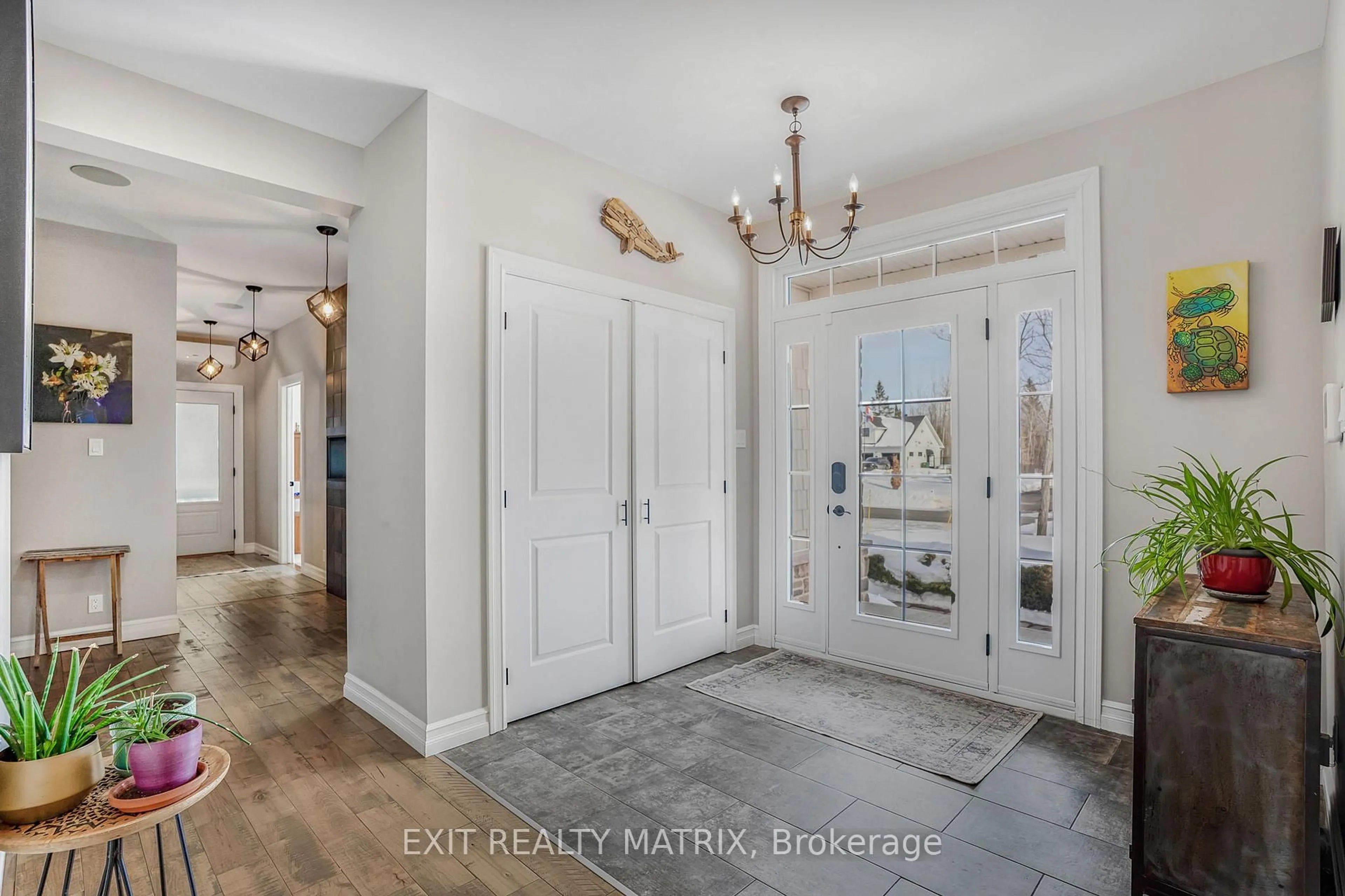 Indoor entryway for 58 De La Seigneurie St, Champlain Ontario K0B 1K0