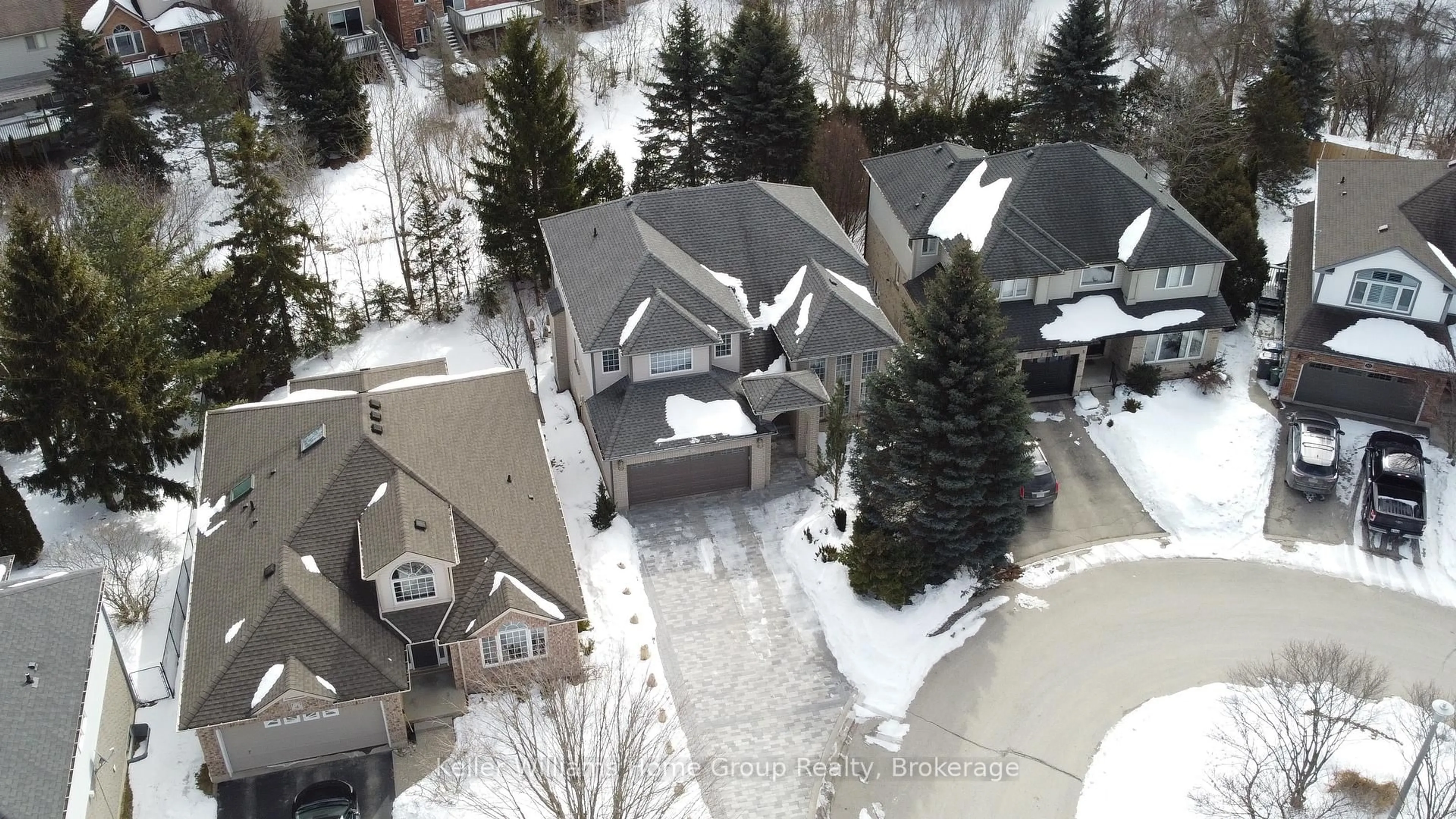 A pic from outside/outdoor area/front of a property/back of a property/a pic from drone, street for 6 Cummings Crt, Guelph Ontario N1L 1P1
