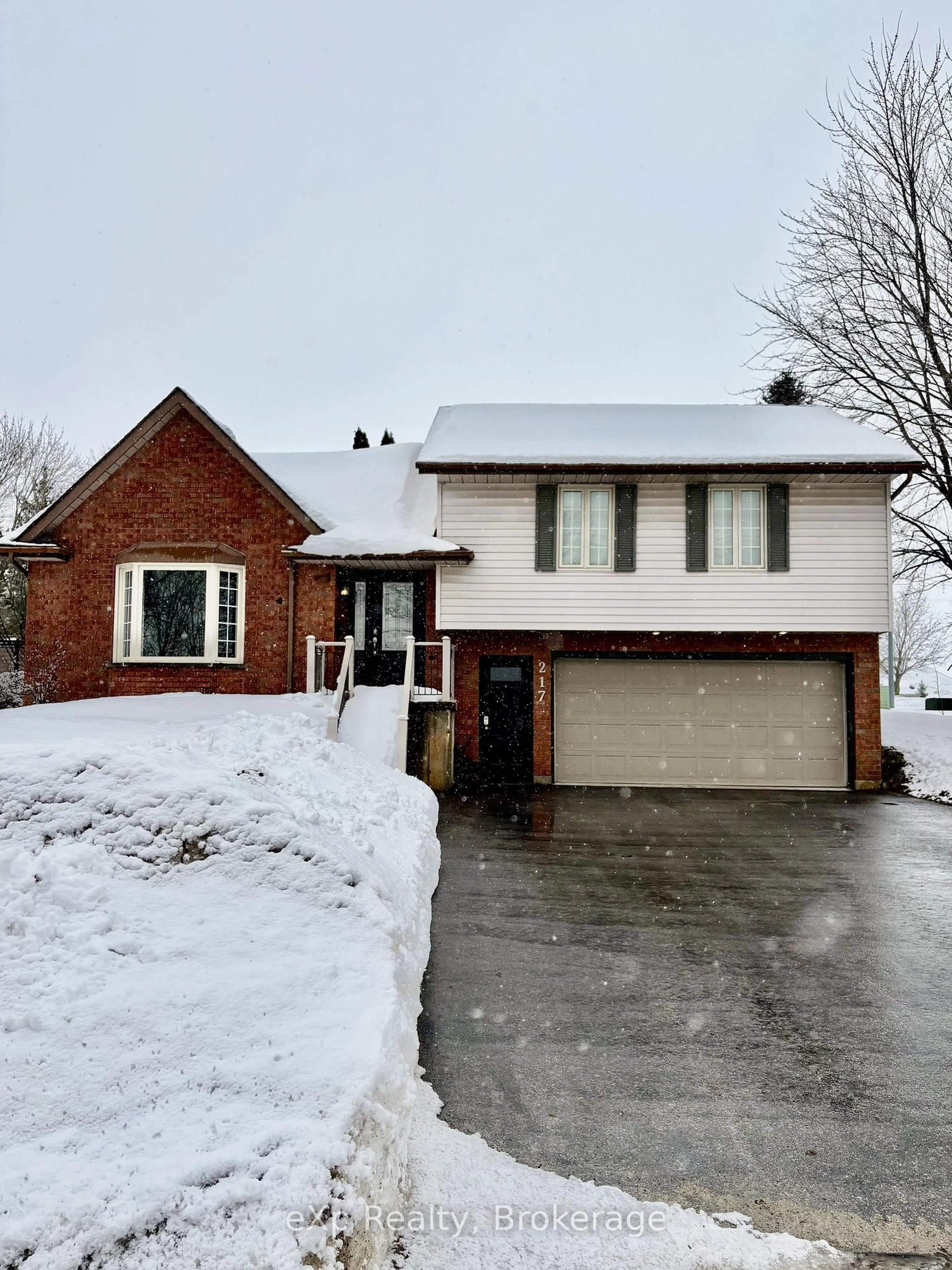 Home with brick exterior material, street for 217 THOMAS St, Brockton Ontario N0G 2V0