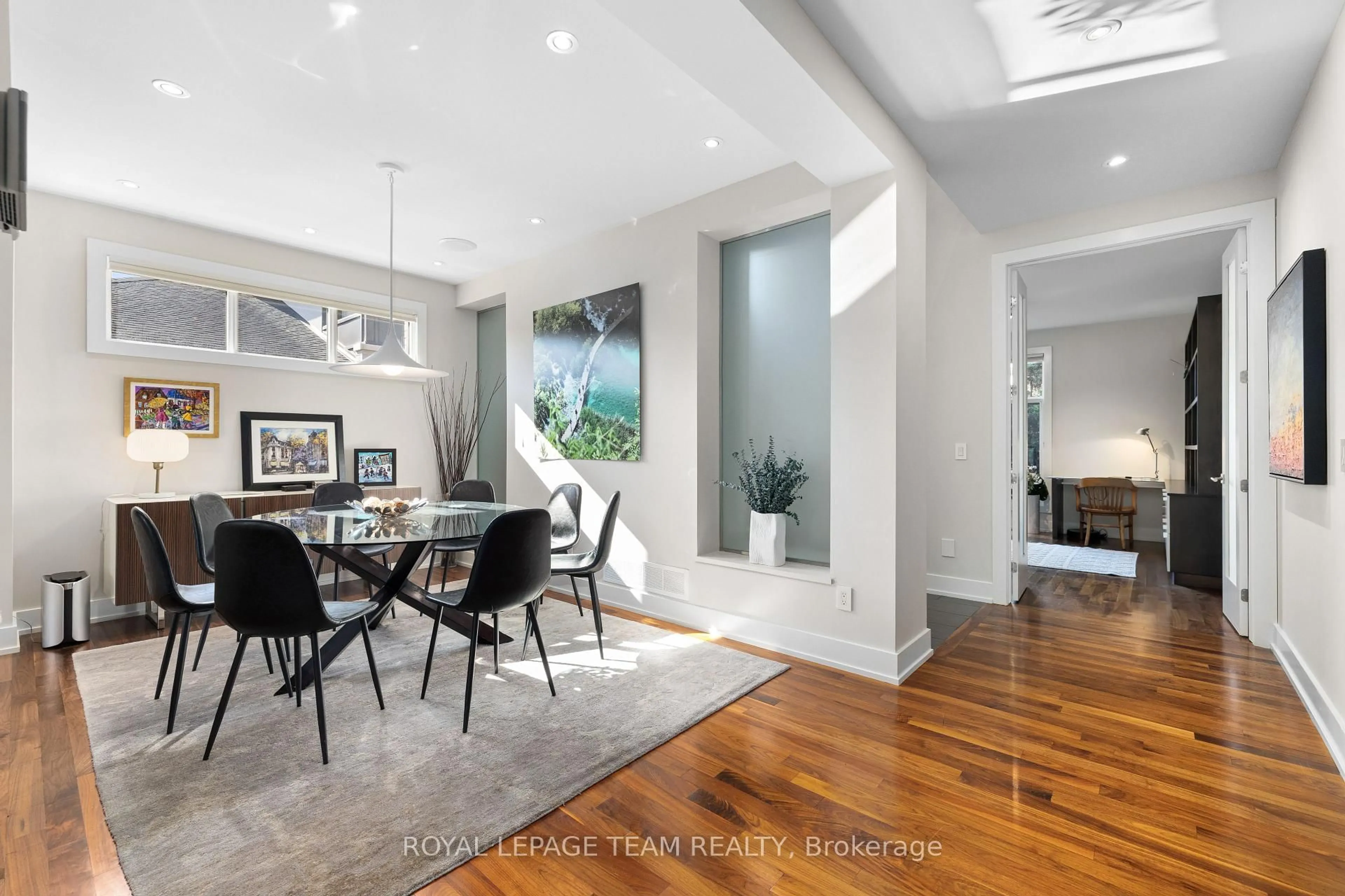 Dining room, unknown for 879 Winnington Ave, Ottawa Ontario K2B 5C4