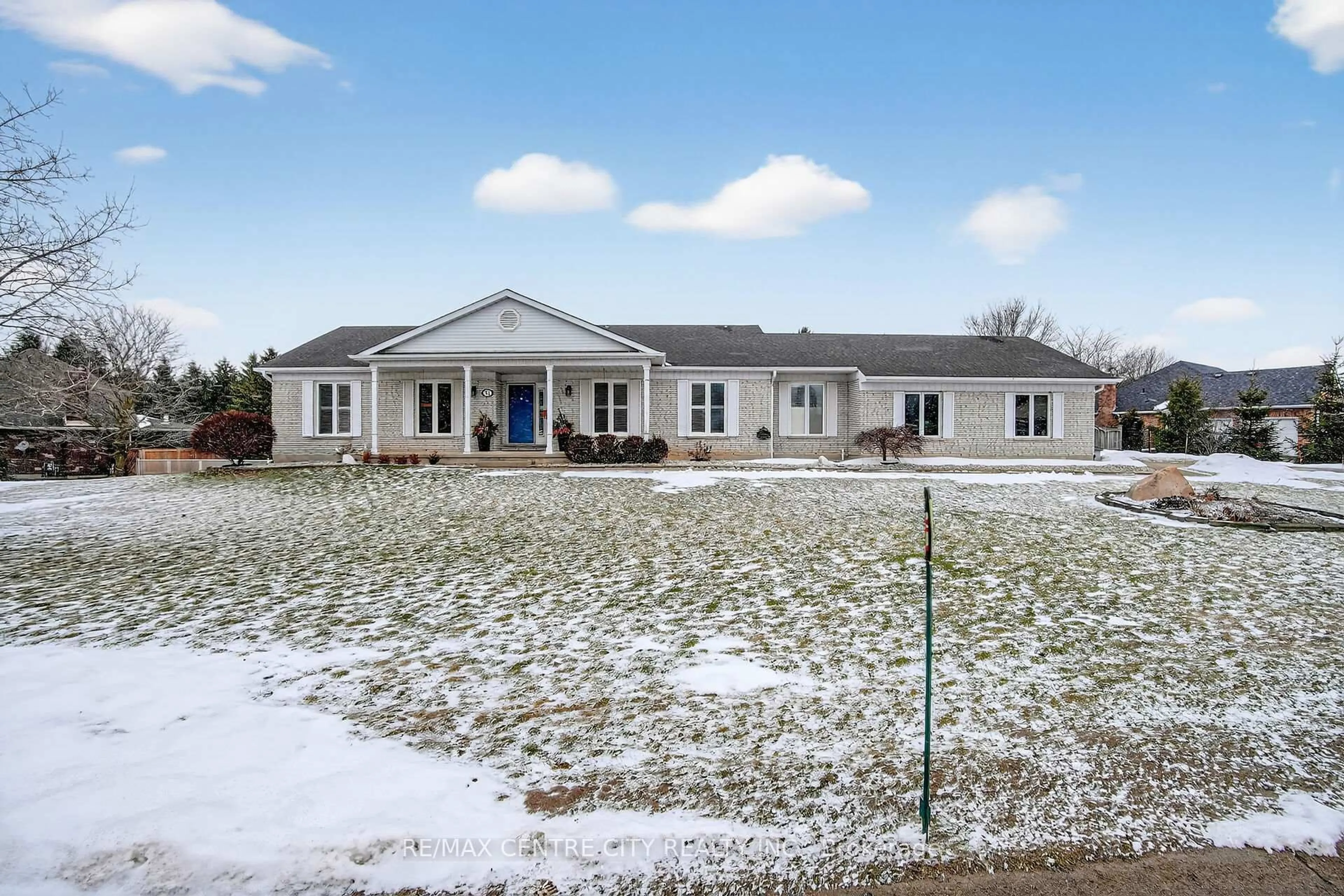 A pic from outside/outdoor area/front of a property/back of a property/a pic from drone, building for 92 Mill St, Middlesex Centre Ontario N0M 2A0