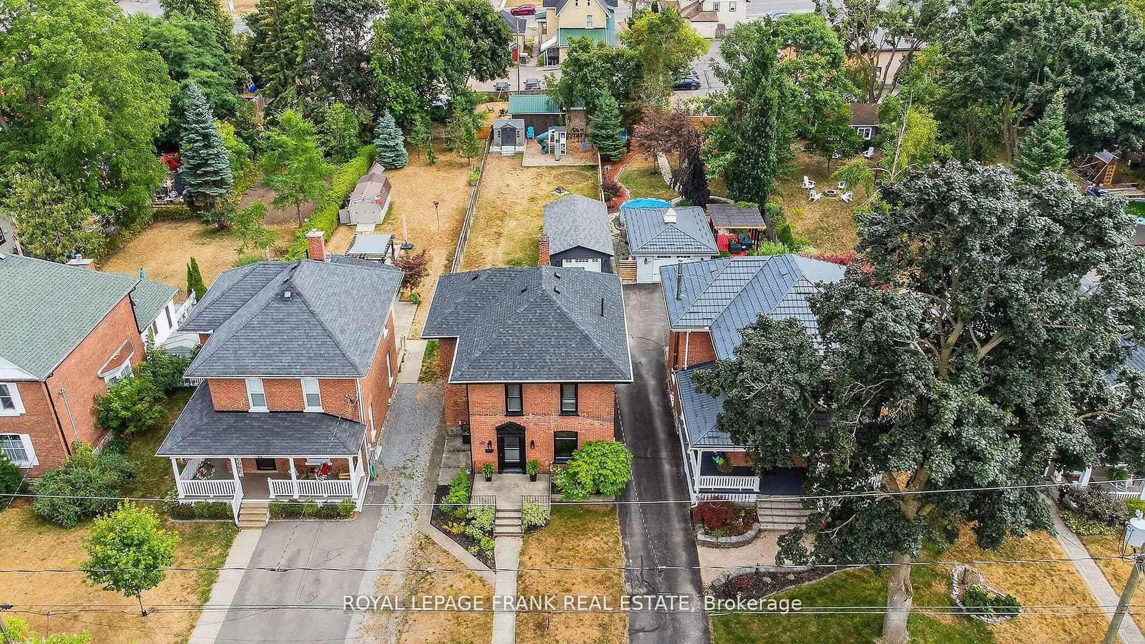 A pic from outside/outdoor area/front of a property/back of a property/a pic from drone, city buildings view from balcony for 69 Peel St, Kawartha Lakes Ontario K9V 3M5