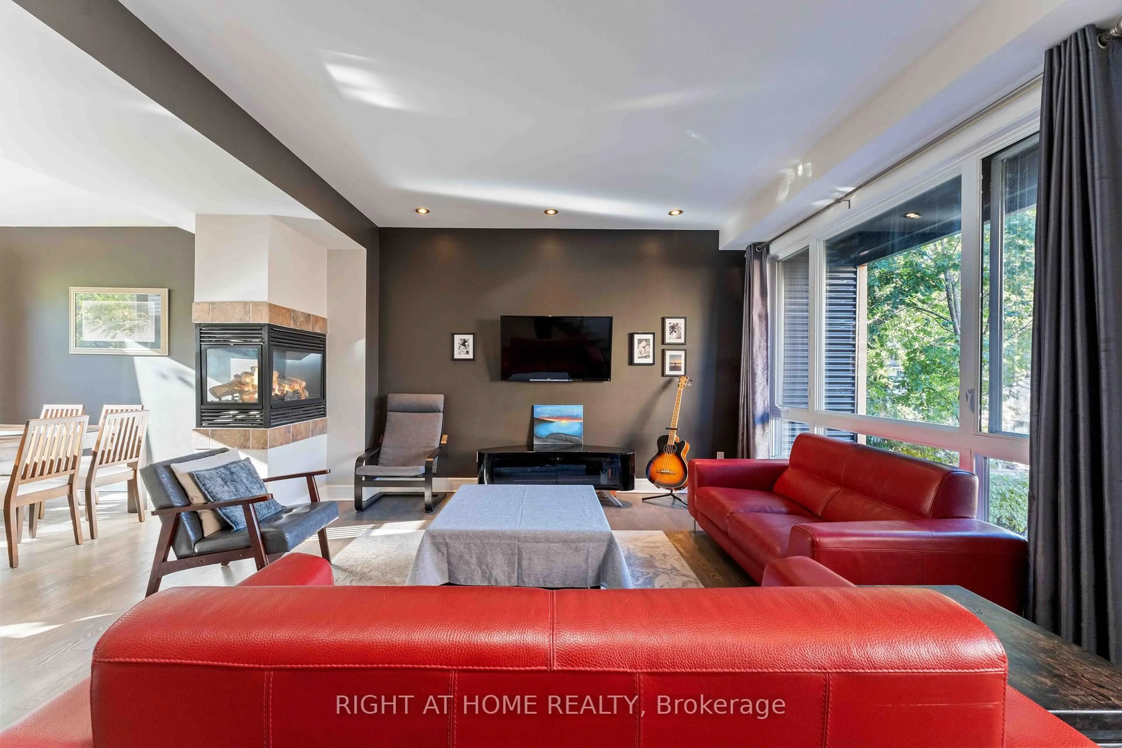 Home theater for 110 Little London Private, Ottawa Ontario K1N 0A5