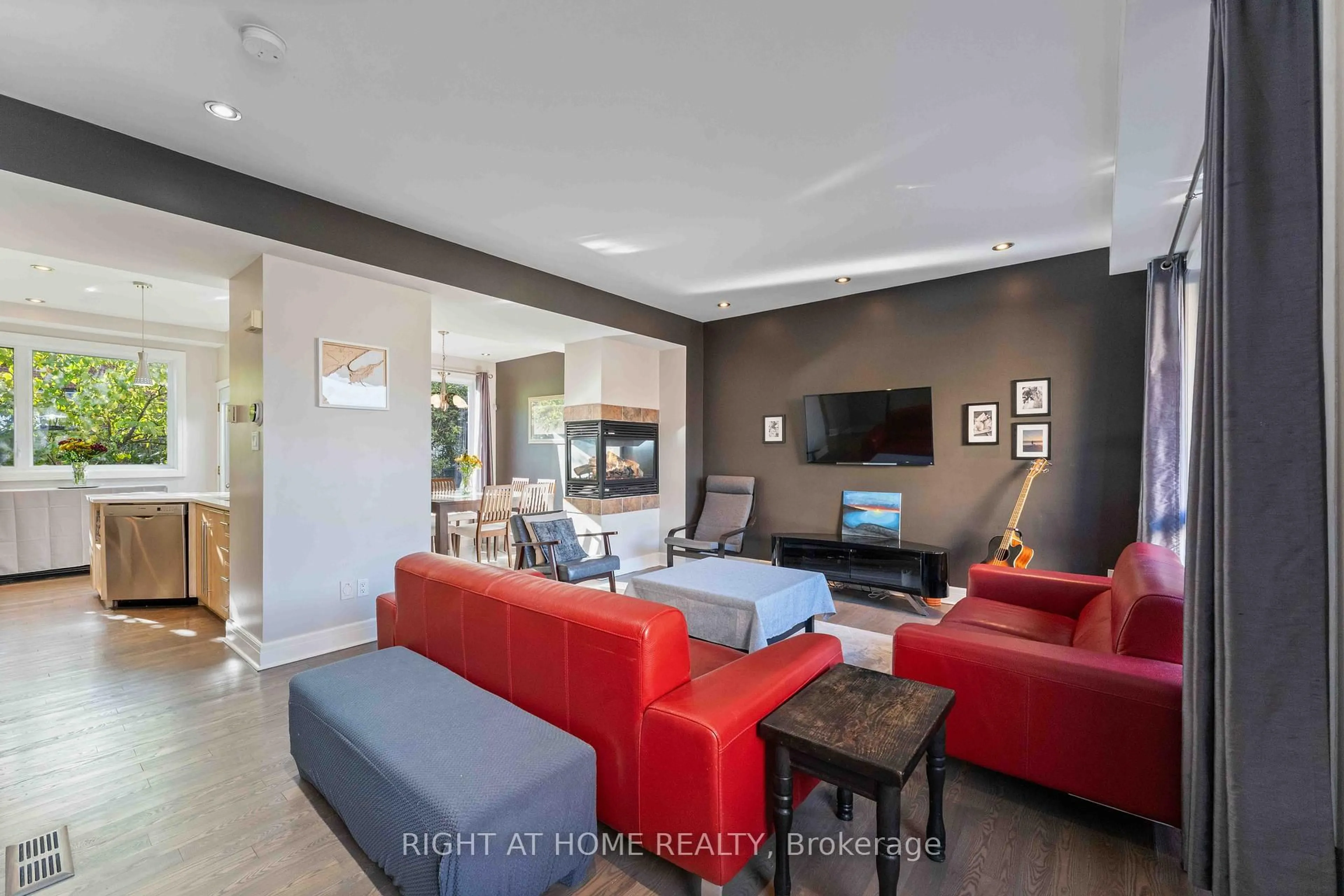 Living room with furniture, unknown for 110 Little London Private, Ottawa Ontario K1N 0A5