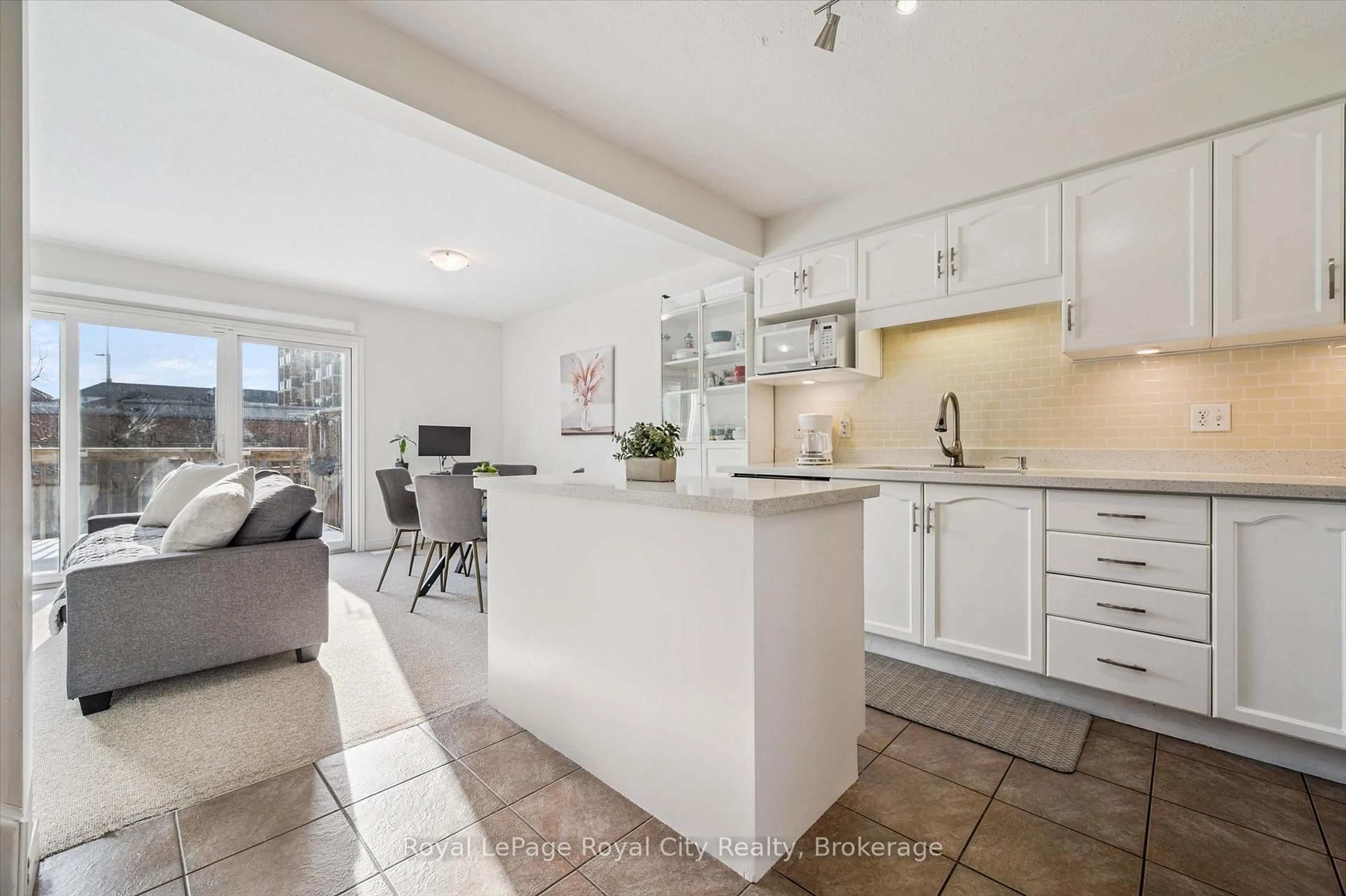 Open concept kitchen, unknown for 361 Arkell Rd #6, Guelph Ontario N1L 1E5