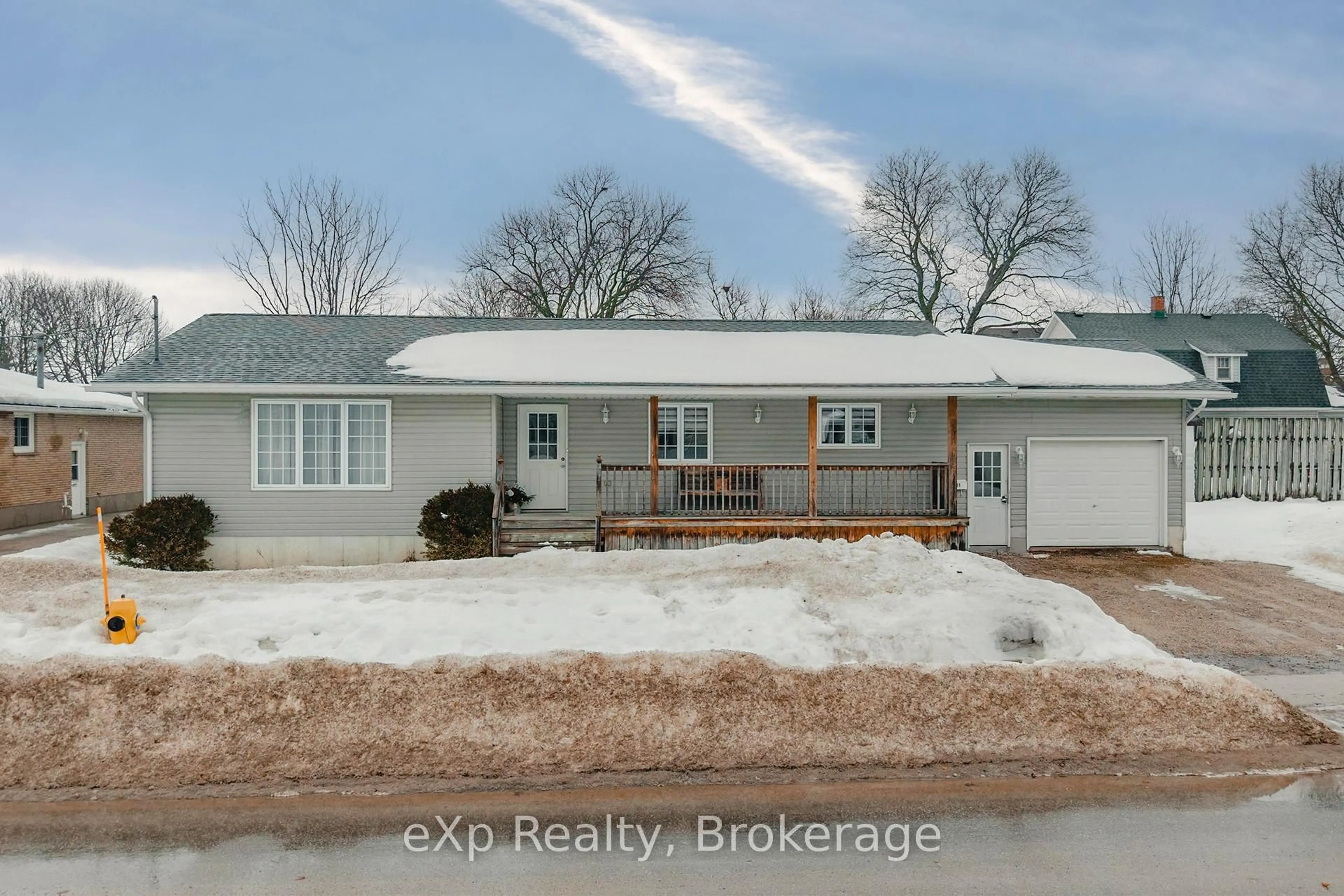 A pic from outside/outdoor area/front of a property/back of a property/a pic from drone, street for 725 Binning St, North Perth Ontario N4W 1H3