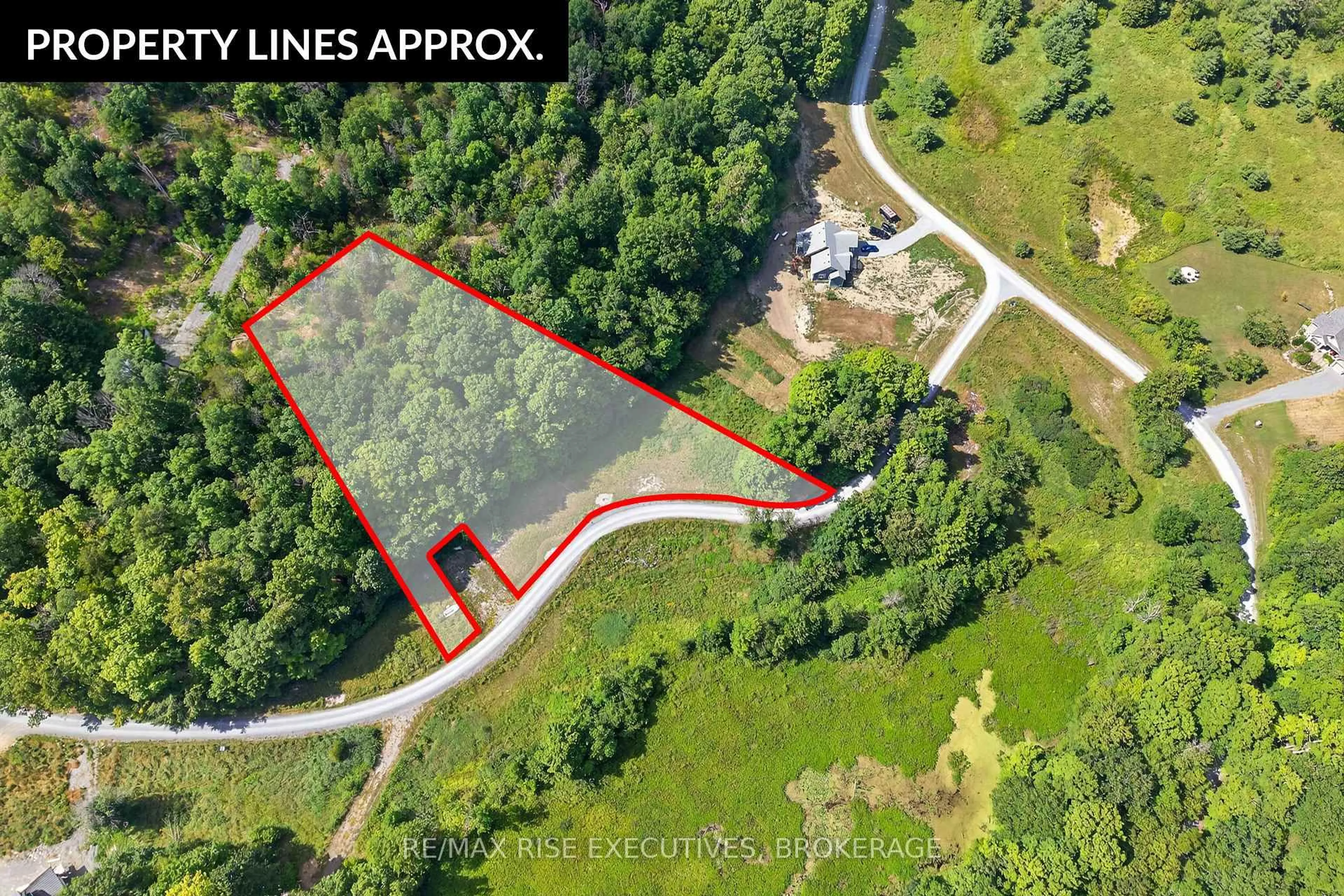 A pic from outside/outdoor area/front of a property/back of a property/a pic from drone, unknown for 7 Cranberry Cove Lane, Seeley's Bay Ontario K0H 2N0