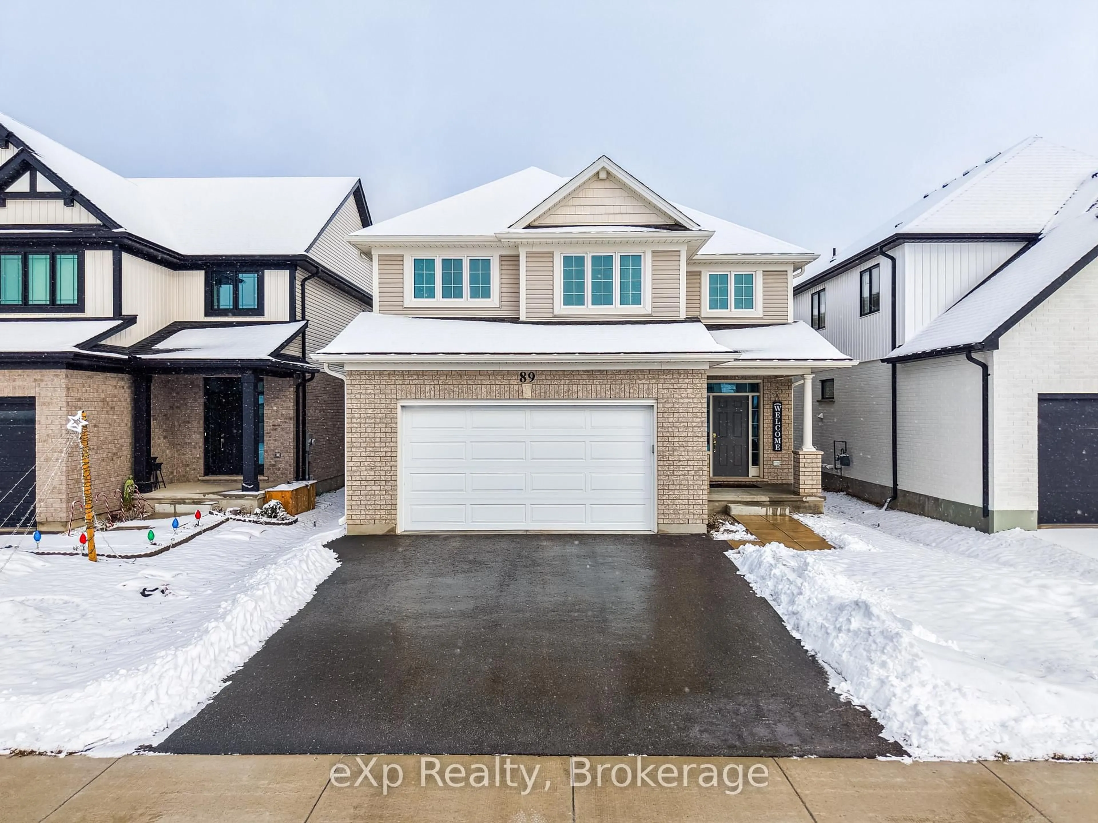 A pic from outside/outdoor area/front of a property/back of a property/a pic from drone, street for 89 Acorn Tr, St. Thomas Ontario N5R 0L8