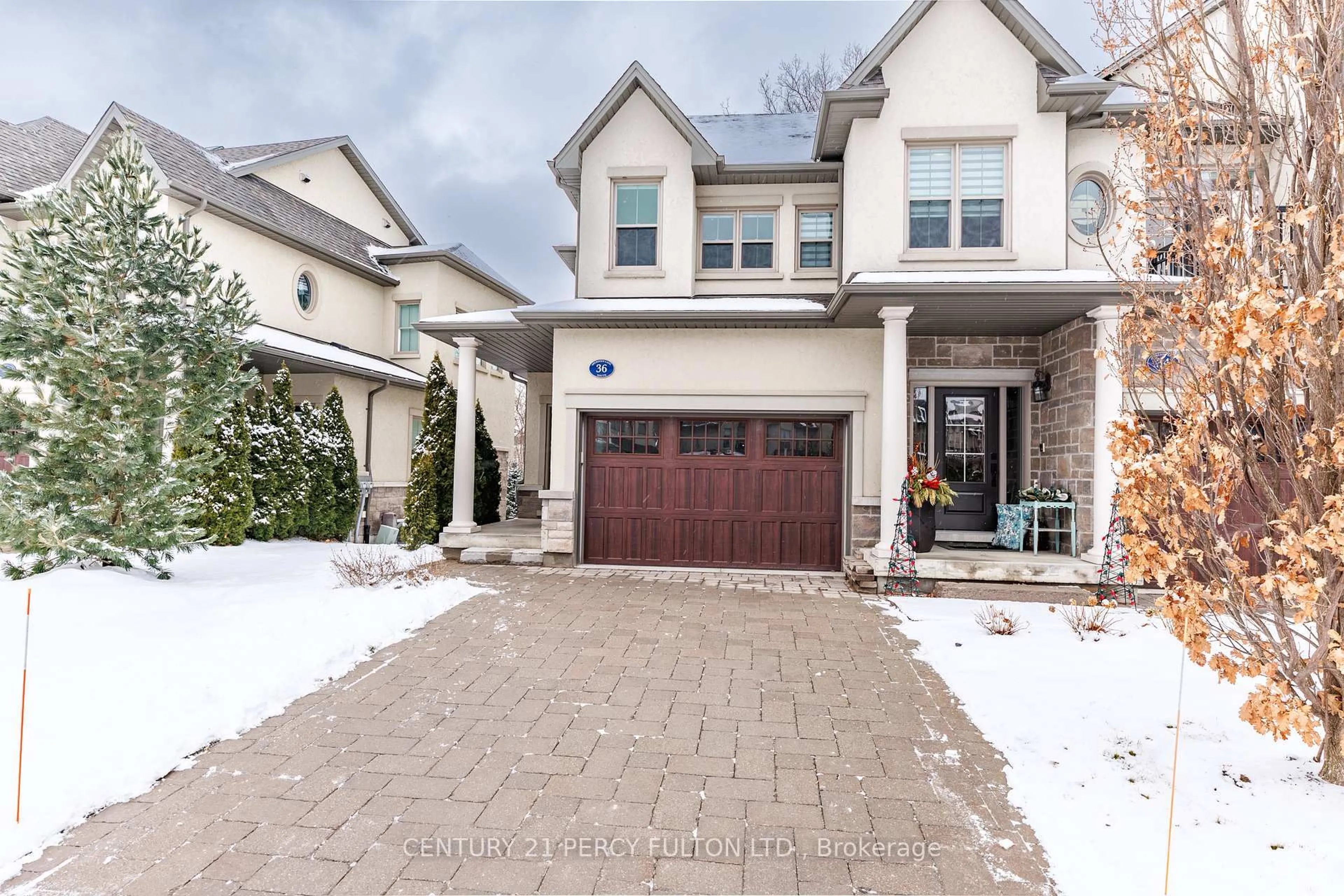 Home with brick exterior material, street for 36 Aberdeen Lane, Niagara-on-the-Lake Ontario L0S 1J0