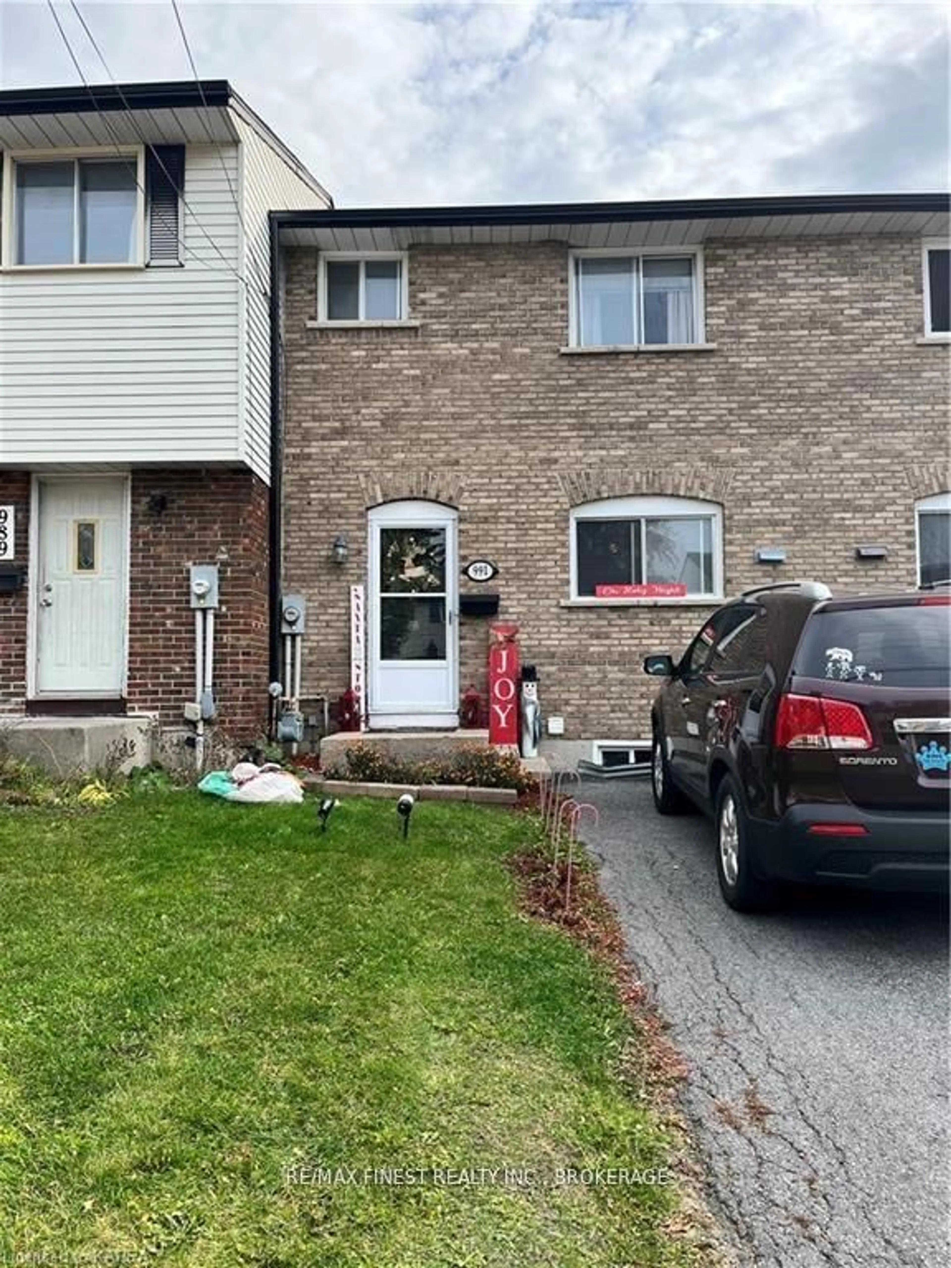 Unknown for 991 Amberdale Cres, Kingston Ontario K7M 6X6