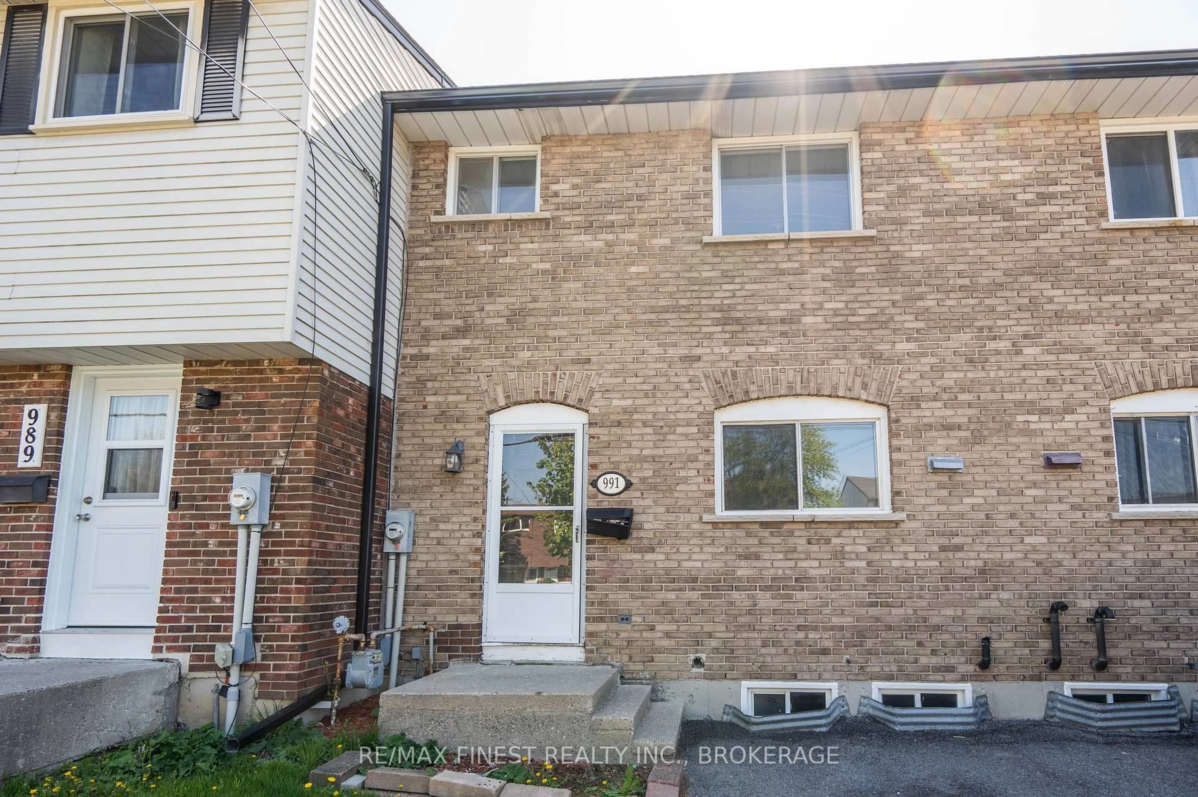 Home with brick exterior material, street for 991 Amberdale Cres, Kingston Ontario K7M 6X6