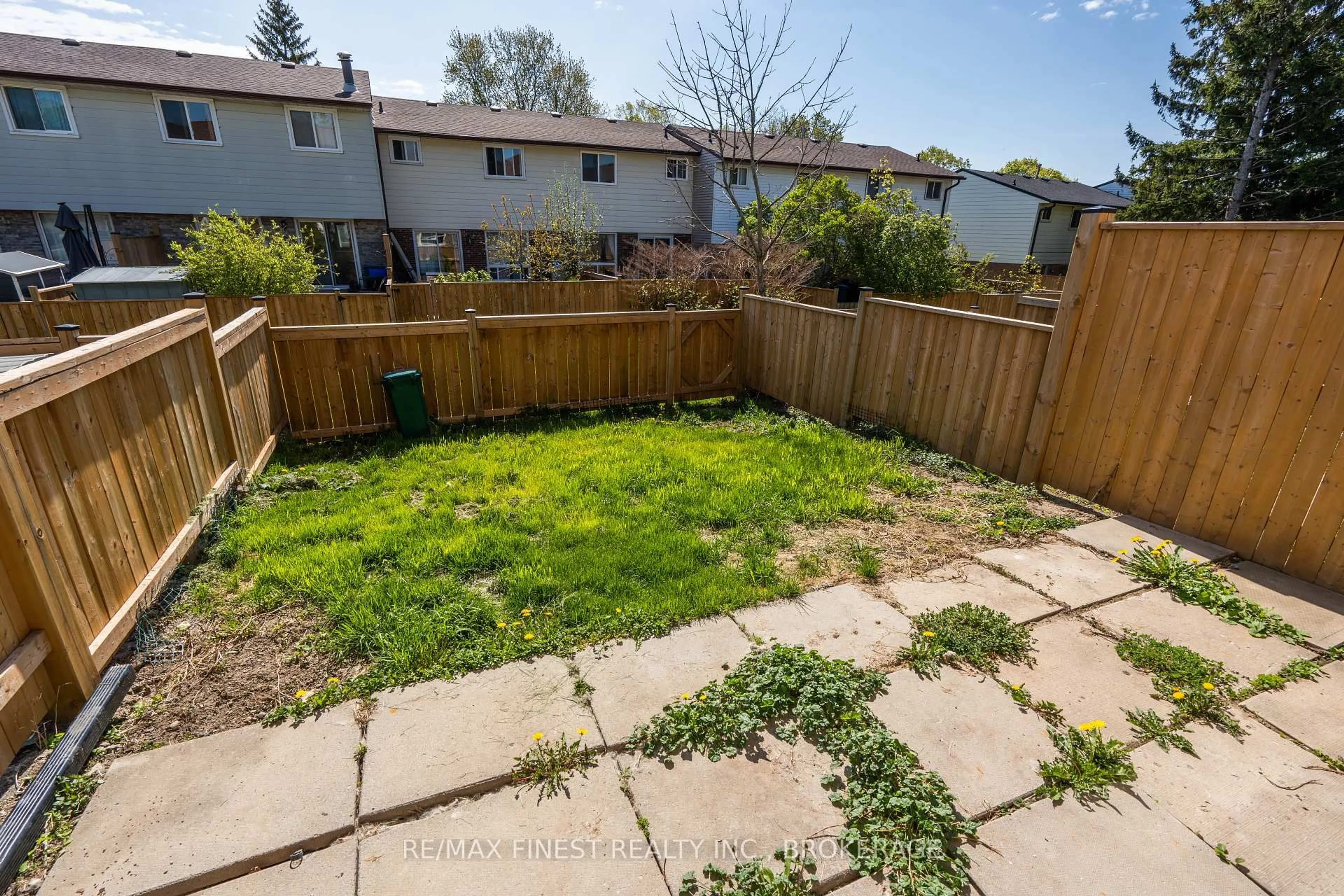 Patio, street for 991 Amberdale Cres, Kingston Ontario K7M 6X6