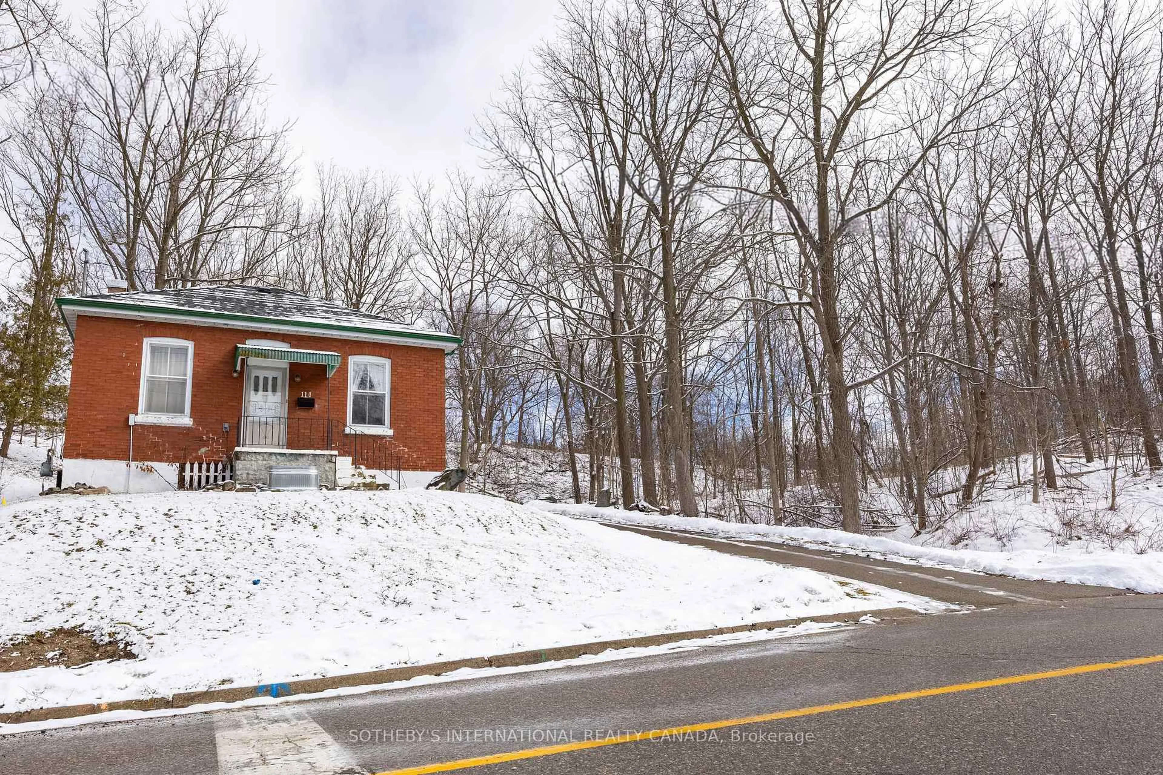 Unknown for 111 Broadway St, Brant Ontario N3L 2Z4