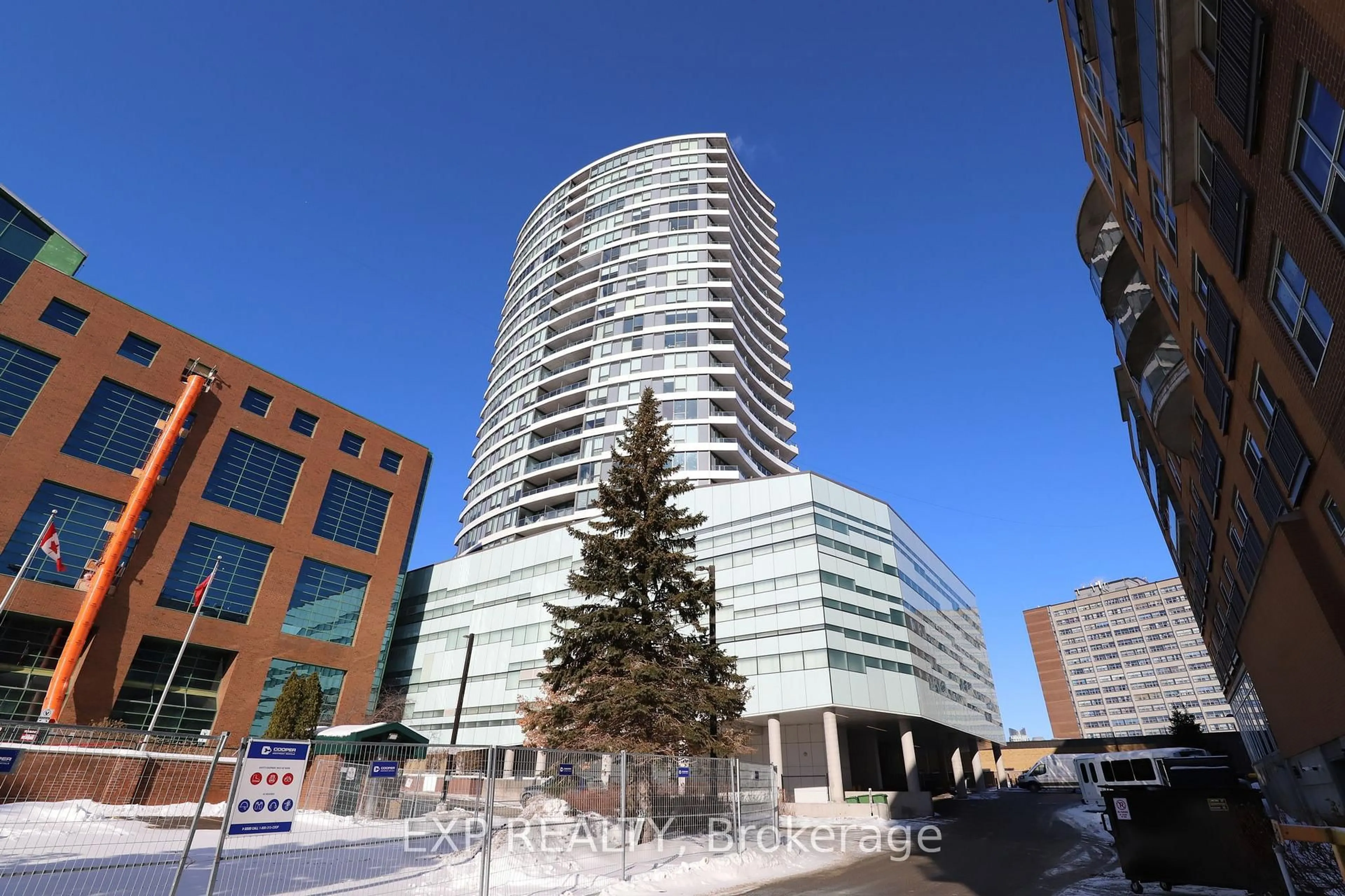 Unknown for 485 Richmond Rd #810, Ottawa Ontario K2A 3W9