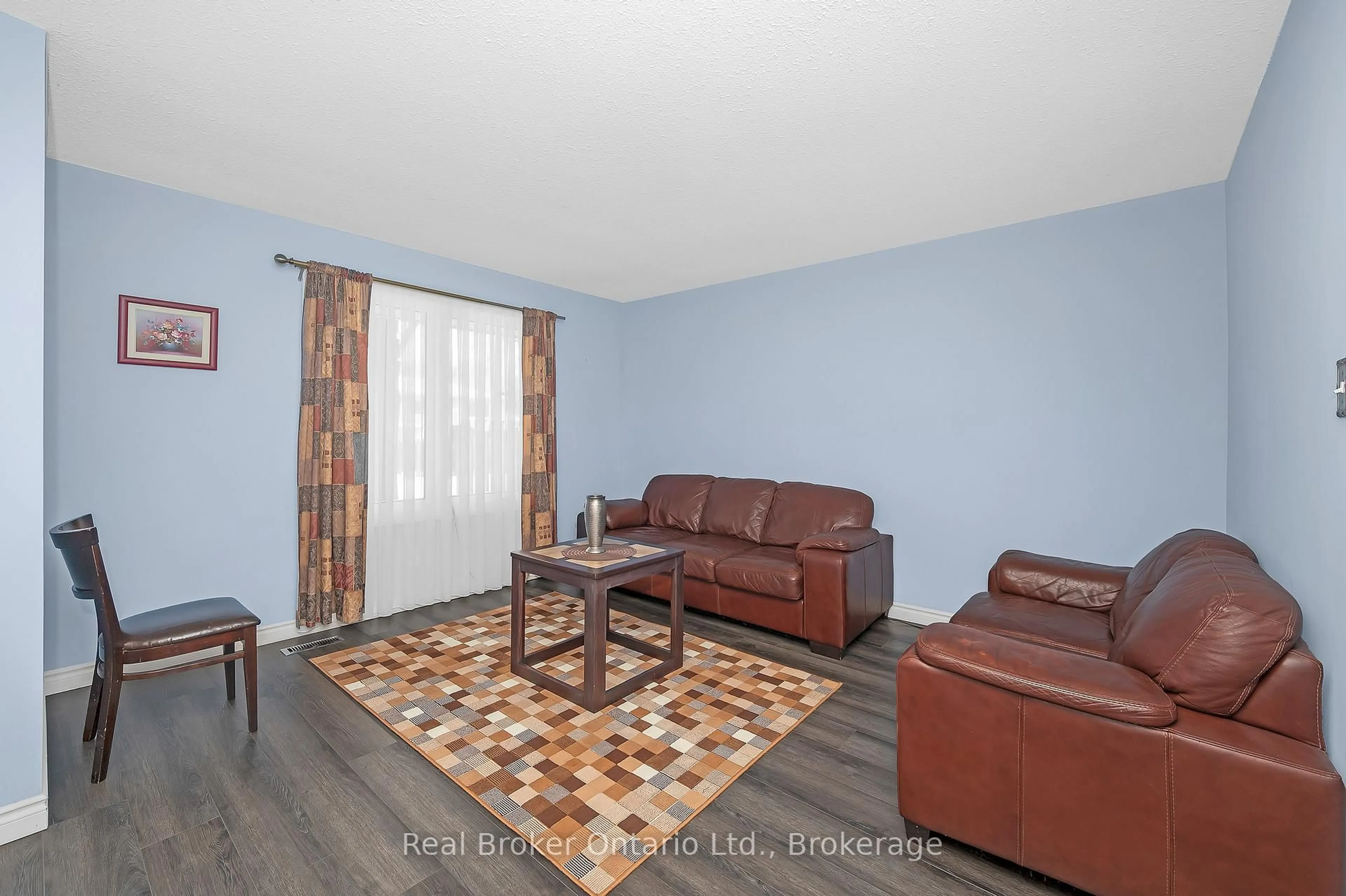 Living room with furniture, unknown for 375 Kingscourt Dr #21, Waterloo Ontario N2K 3N7