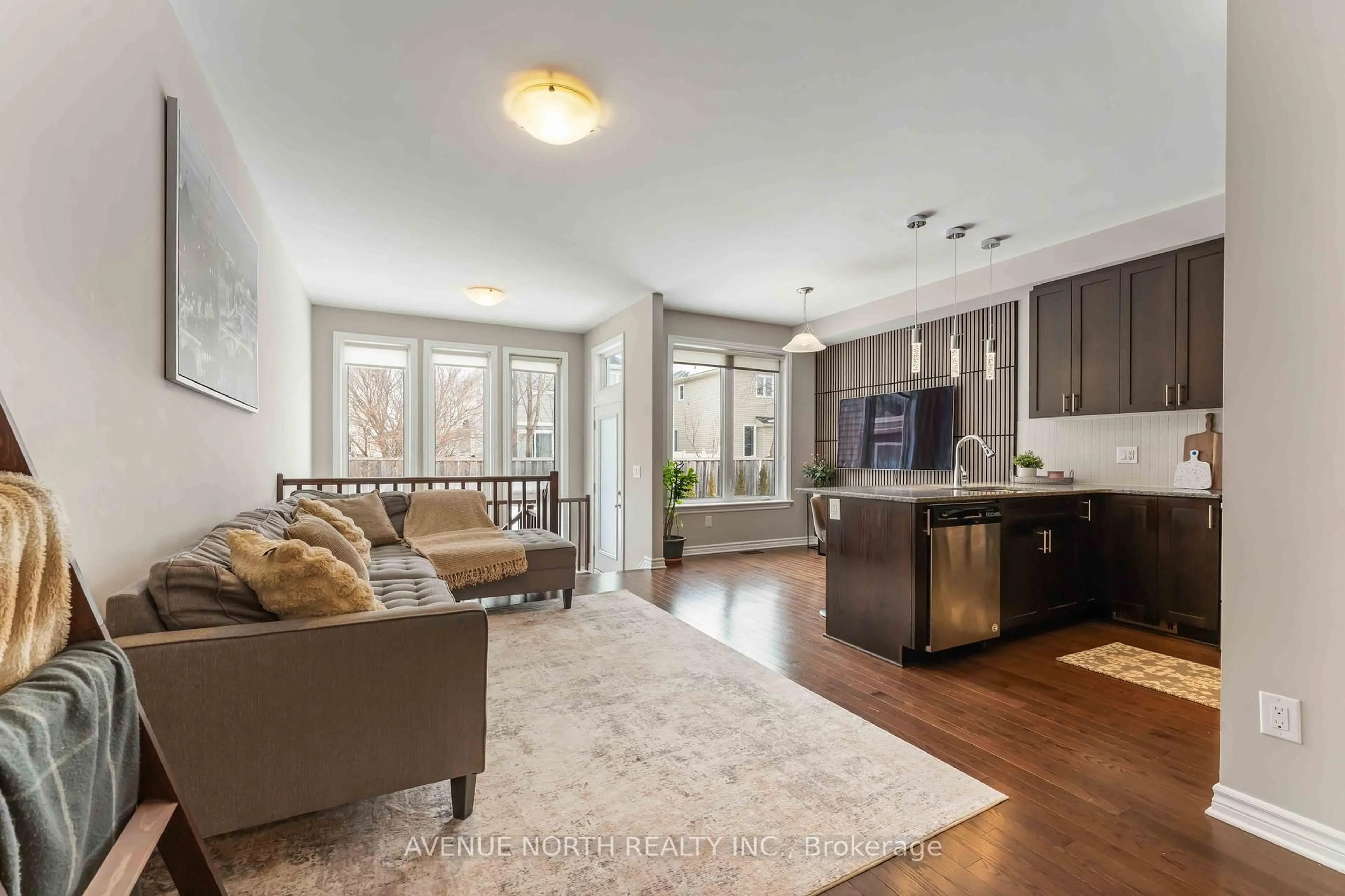 Living room with furniture, unknown for 345 Alasken Dr, Ottawa Ontario K1T 0M4