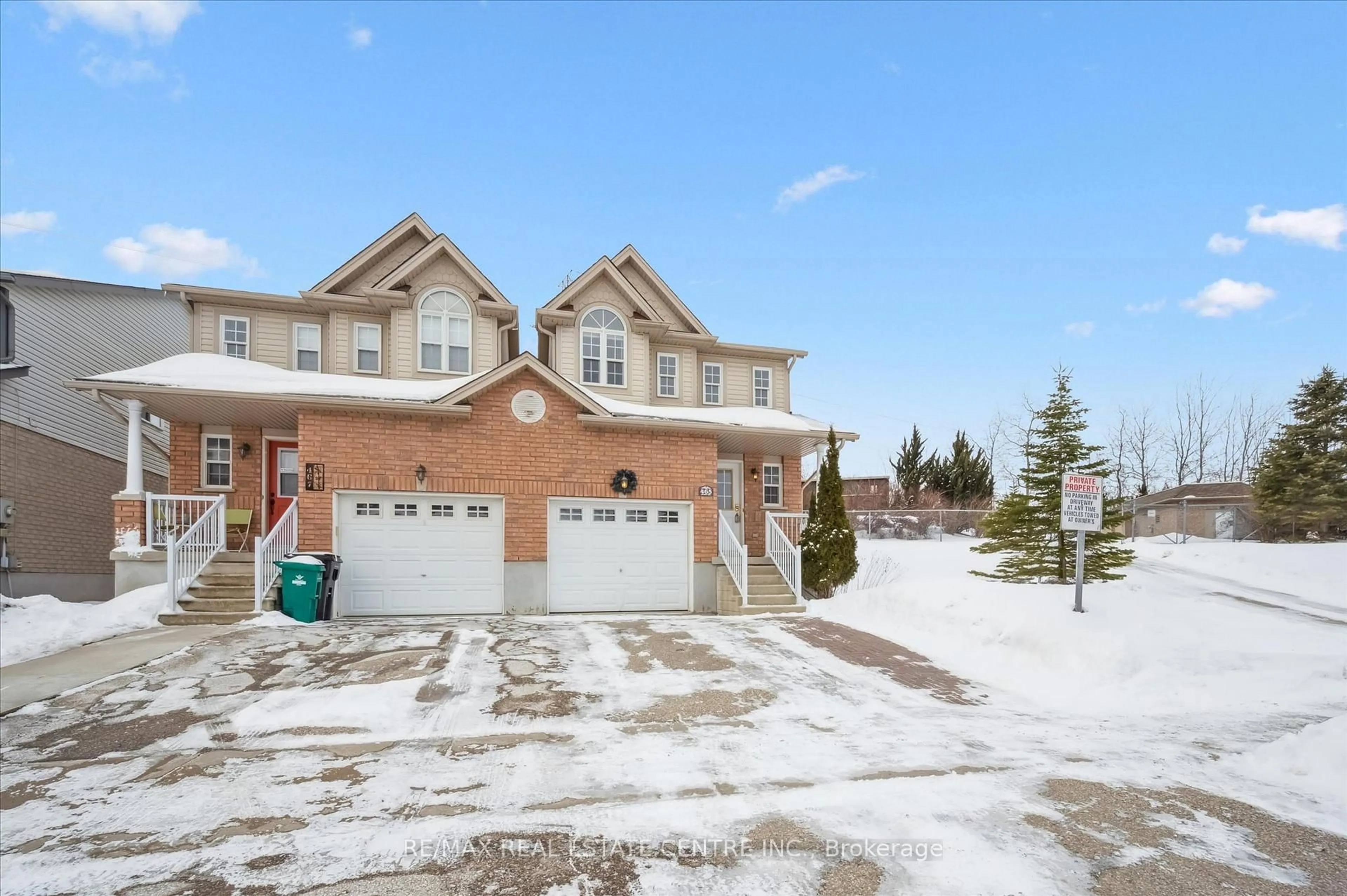 A pic from outside/outdoor area/front of a property/back of a property/a pic from drone, street for 465 Activa Ave, Kitchener Ontario N2E 4B9