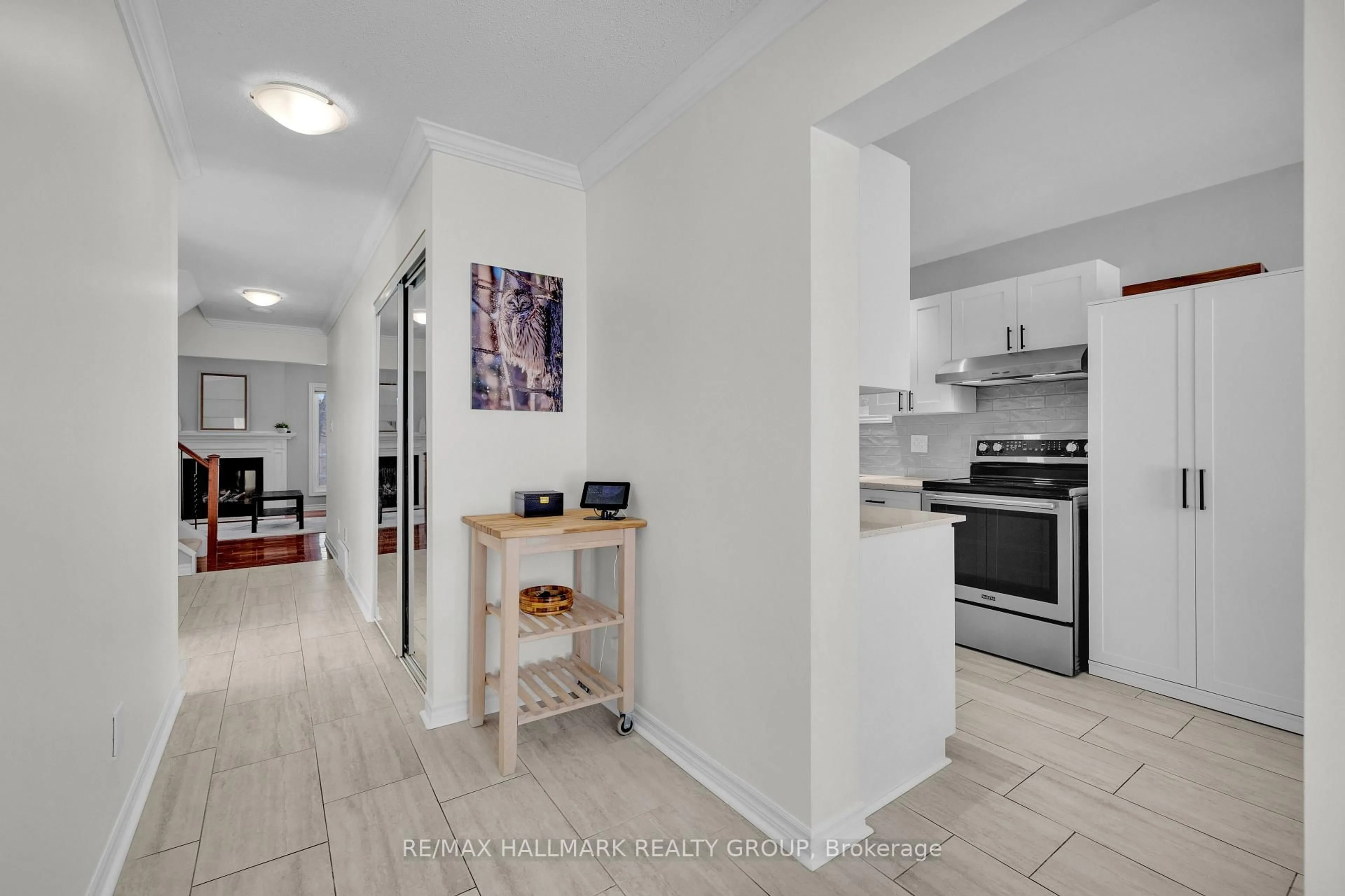 Unknown for 17 Glenmoriston Ave, Ottawa Ontario K2L 2S3